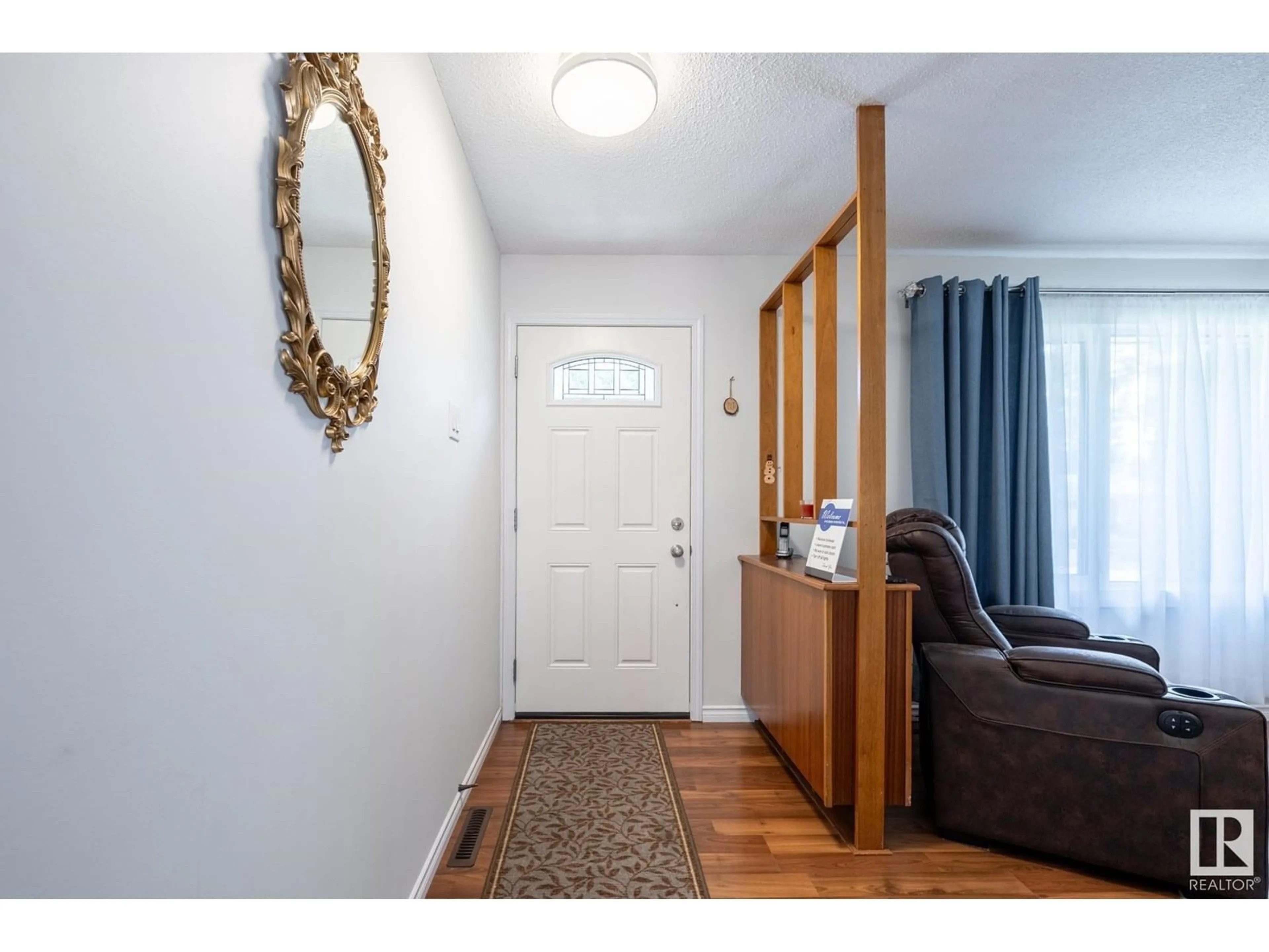 Indoor entryway for NW - 15112 64 ST, Edmonton Alberta T5A2C5