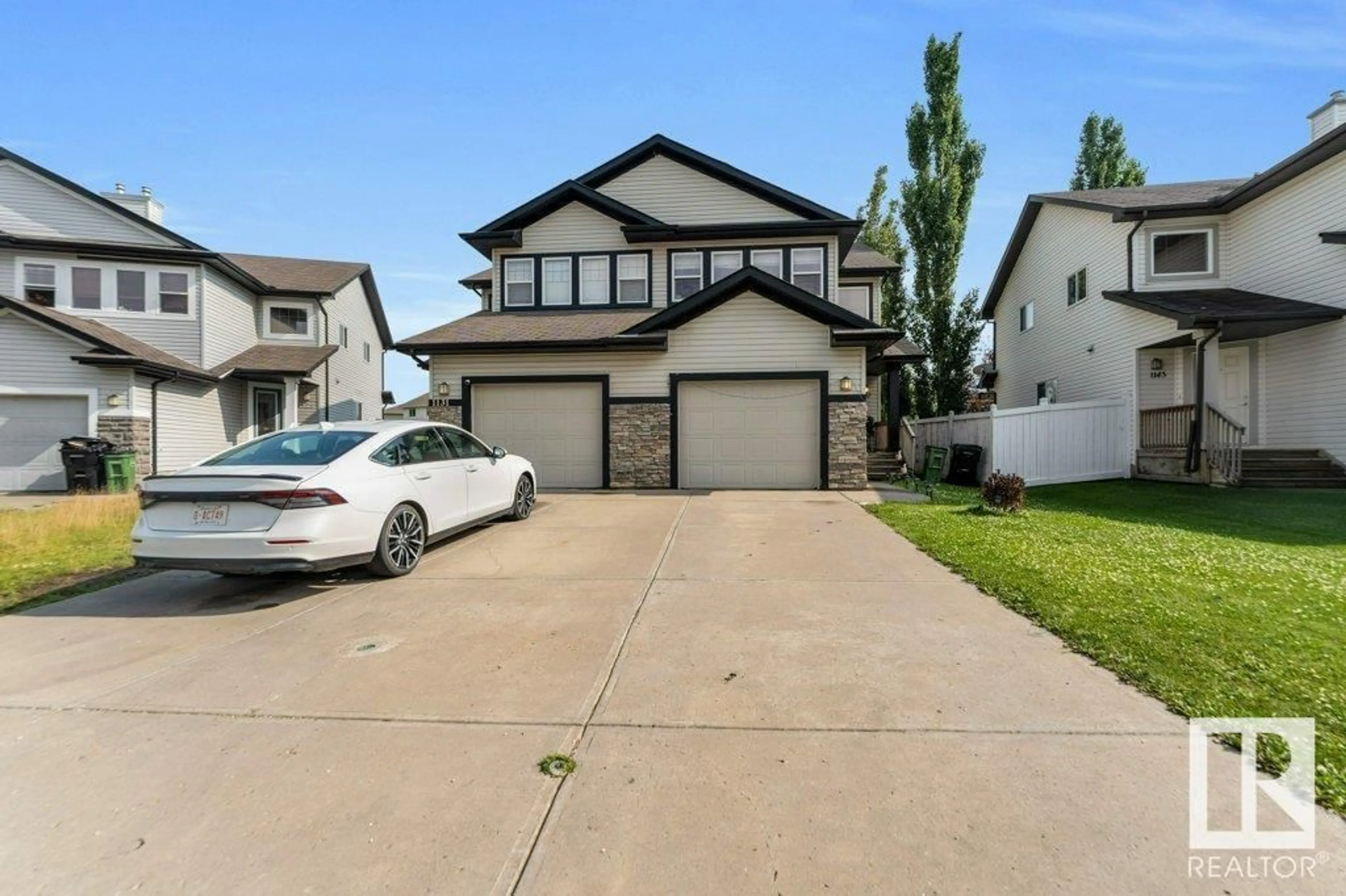 Home with vinyl exterior material, street for 1137 37B AV AV, Edmonton Alberta T6T0B9