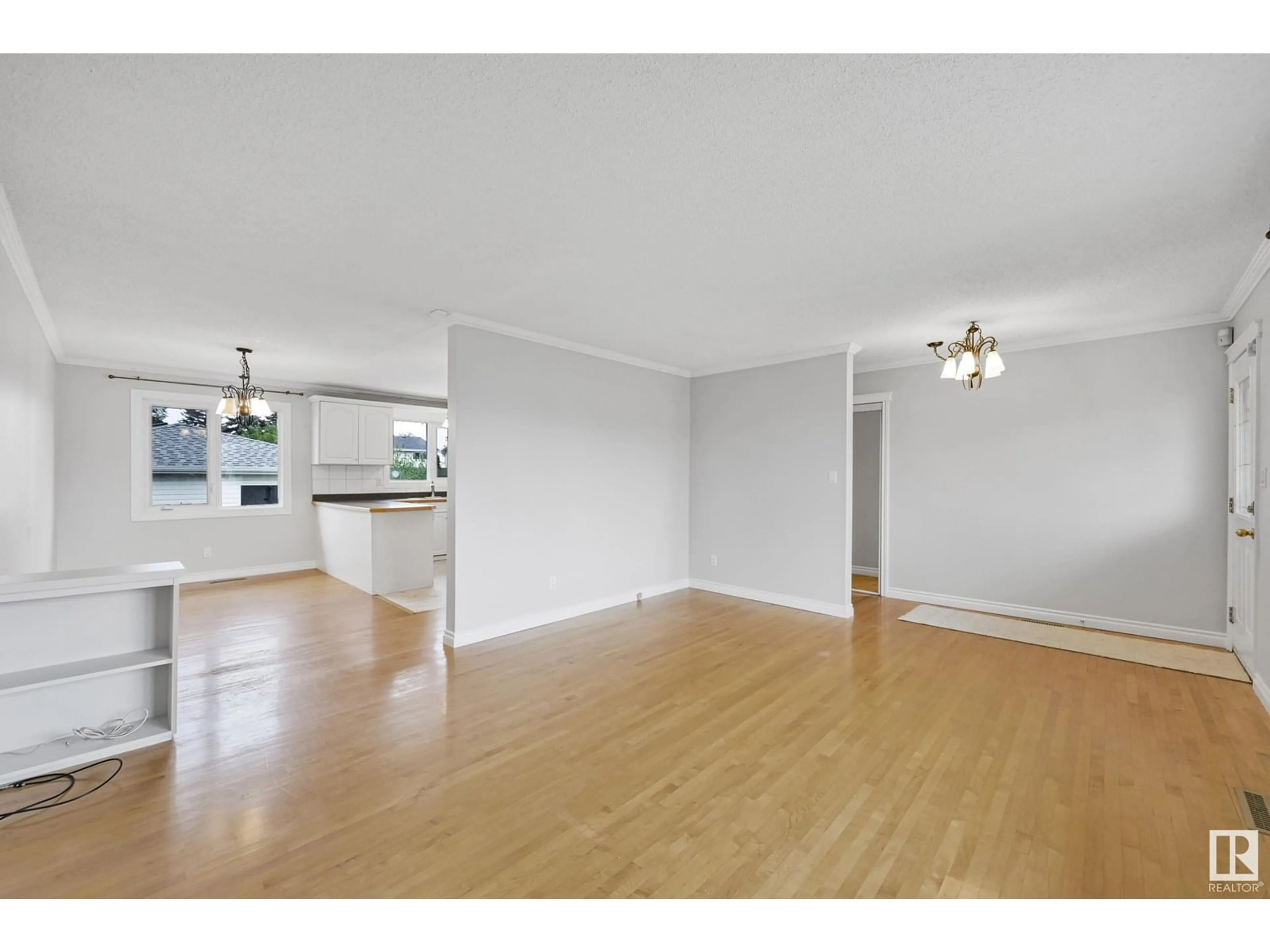 A pic of a room for 6803 149A AV, Edmonton Alberta T5C2V8