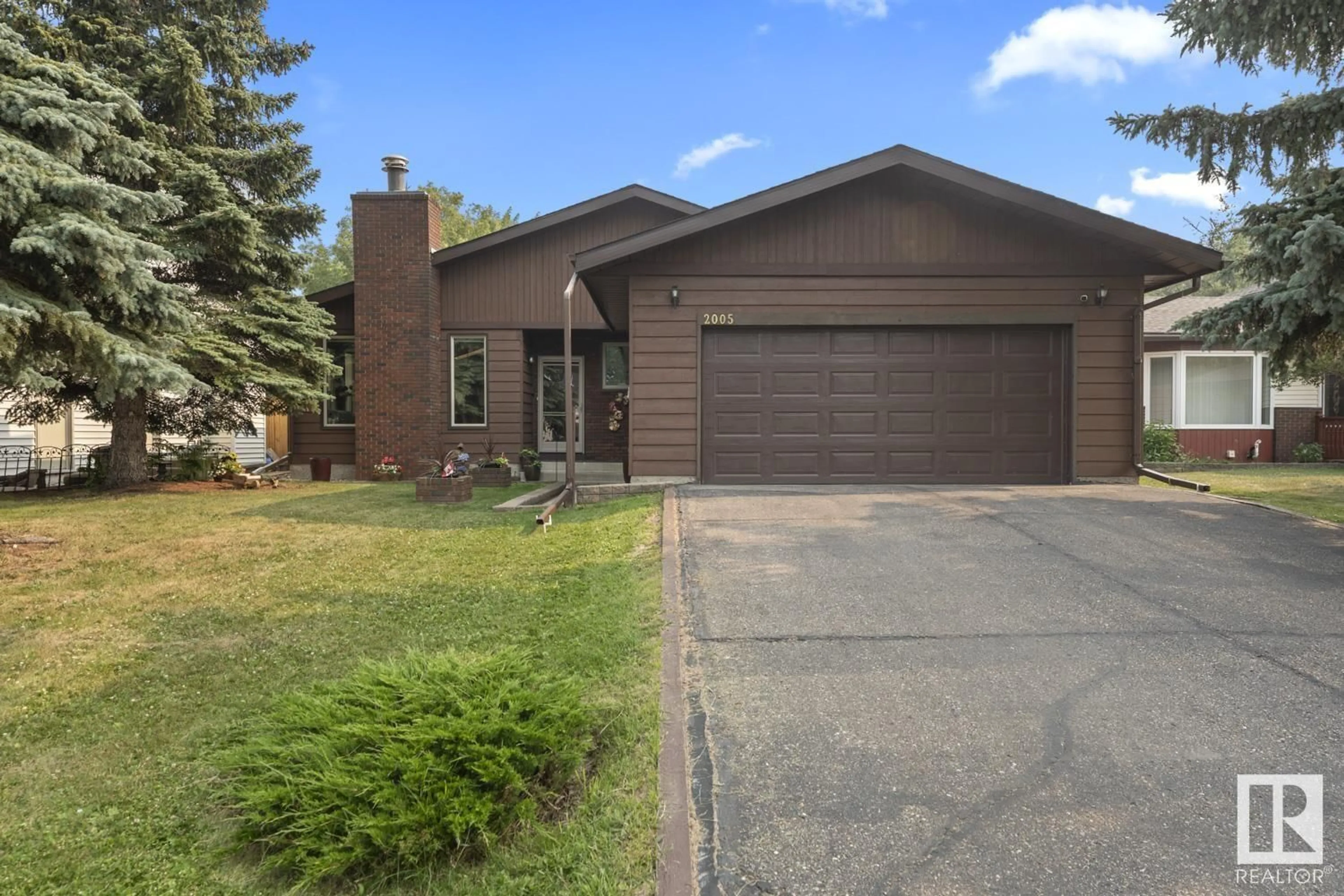 Home with brick exterior material, street for 2005 3 AV, Cold Lake Alberta T9M1E1