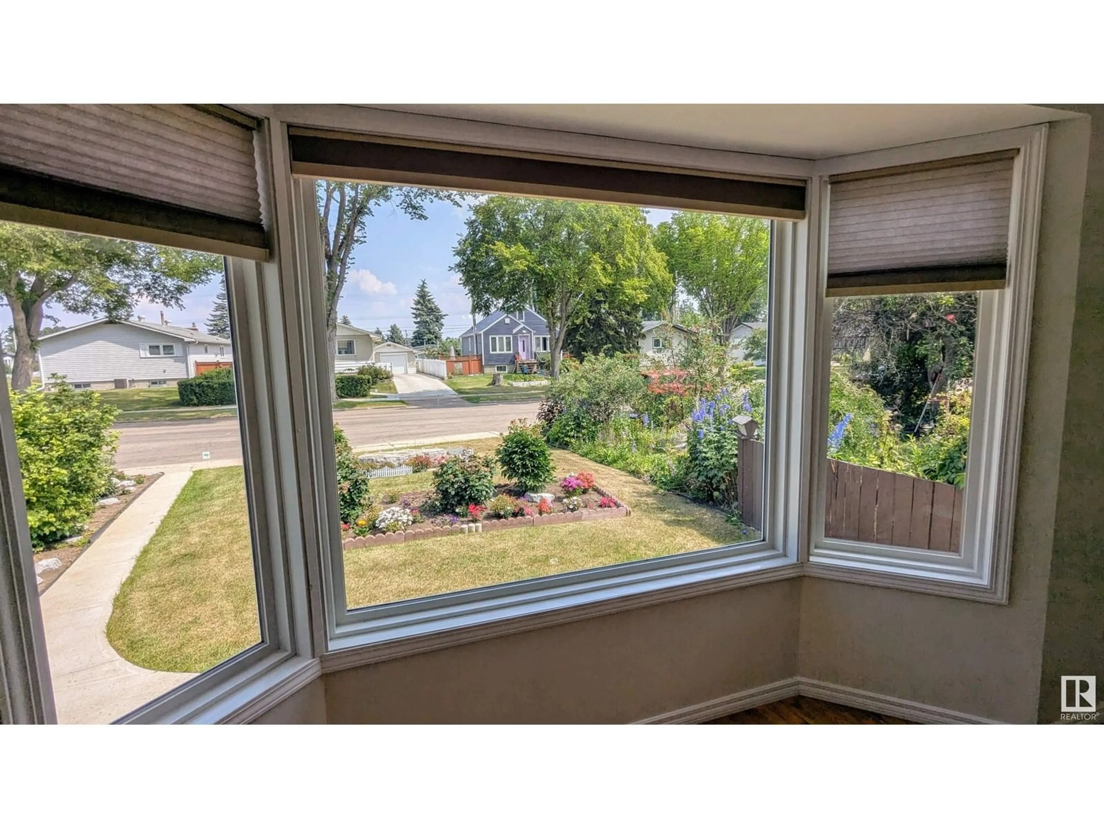 Unknown for 13316 116 ST, Edmonton Alberta T5E5H7
