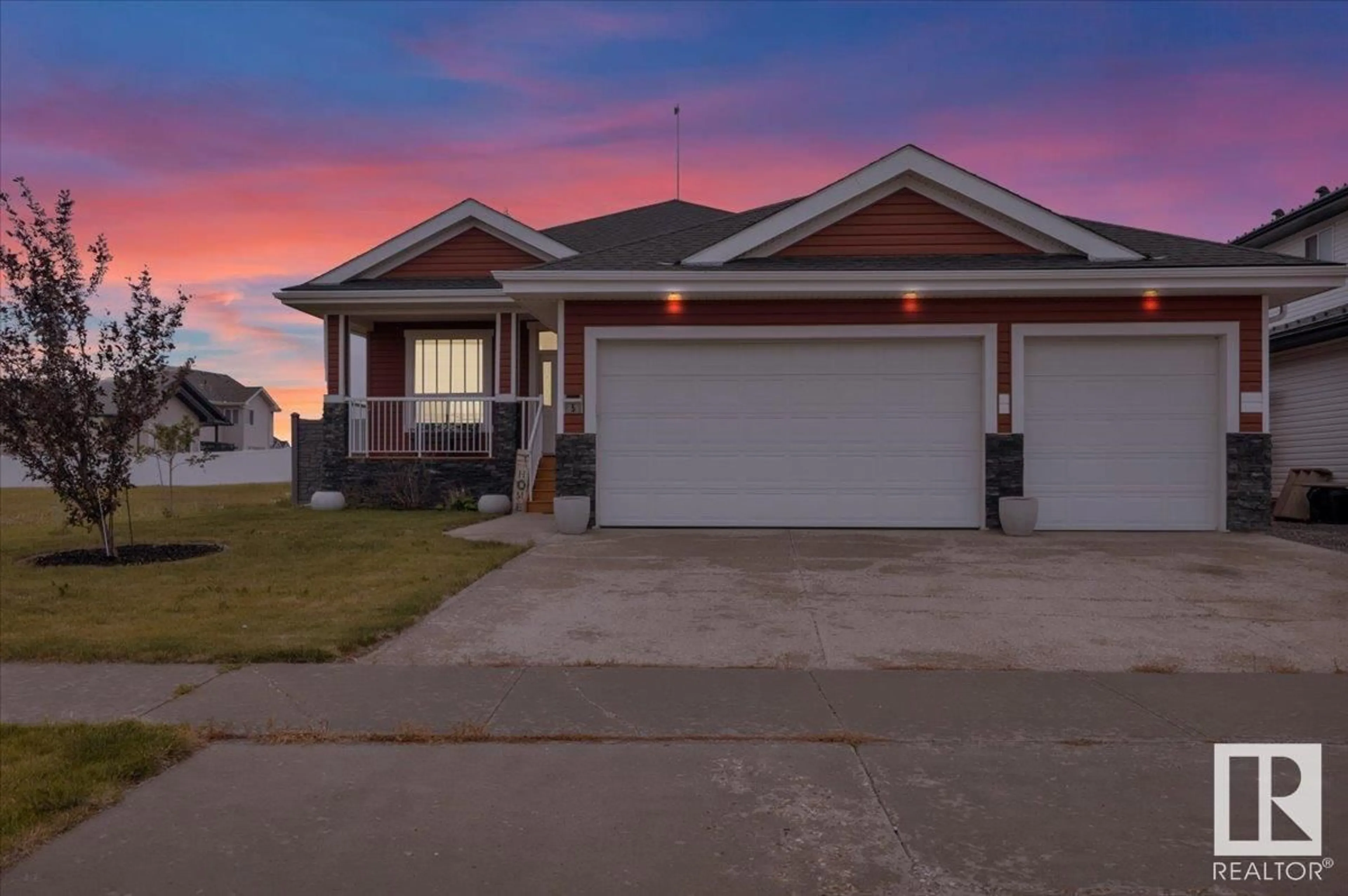 Home with vinyl exterior material, street for 5 WHITETAIL RD, Mundare Alberta T0B3H0