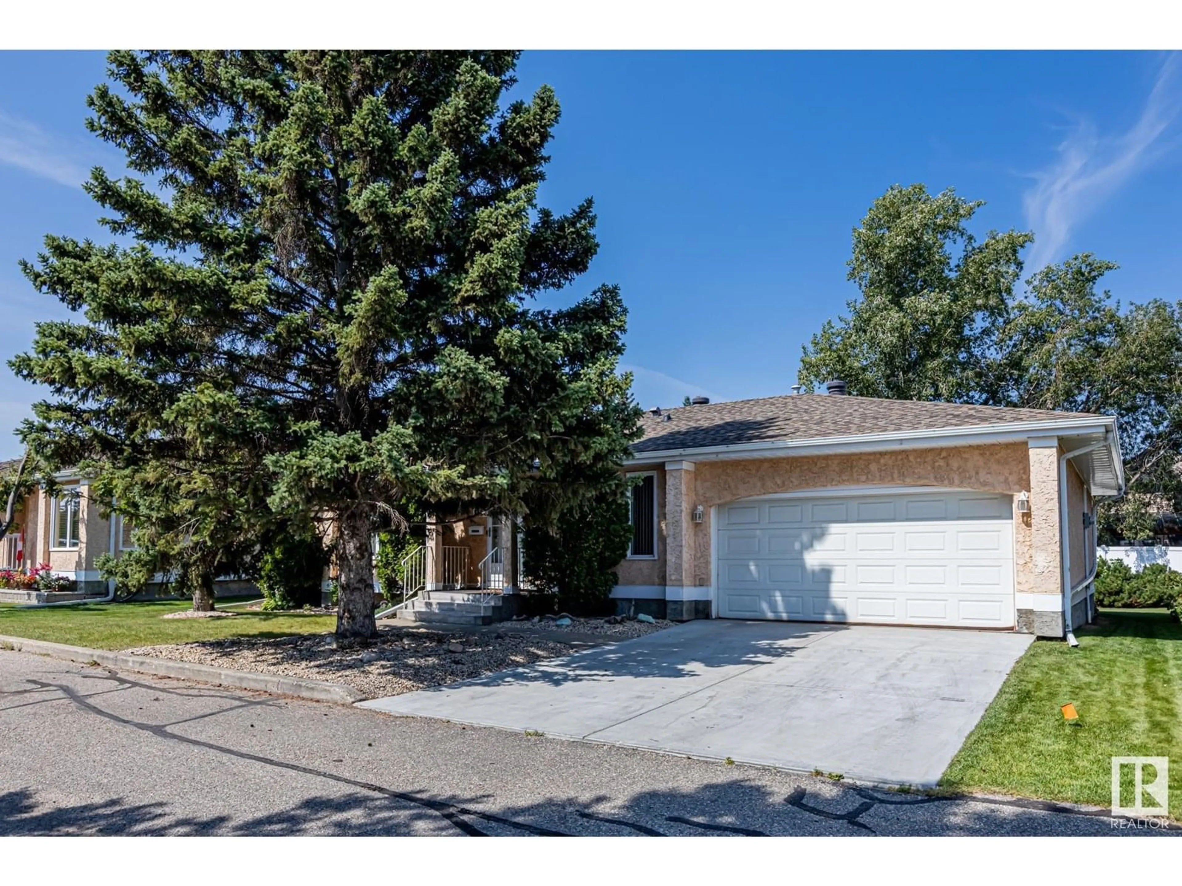 Unknown for NW - 1126 105 ST, Edmonton Alberta T6J6J6