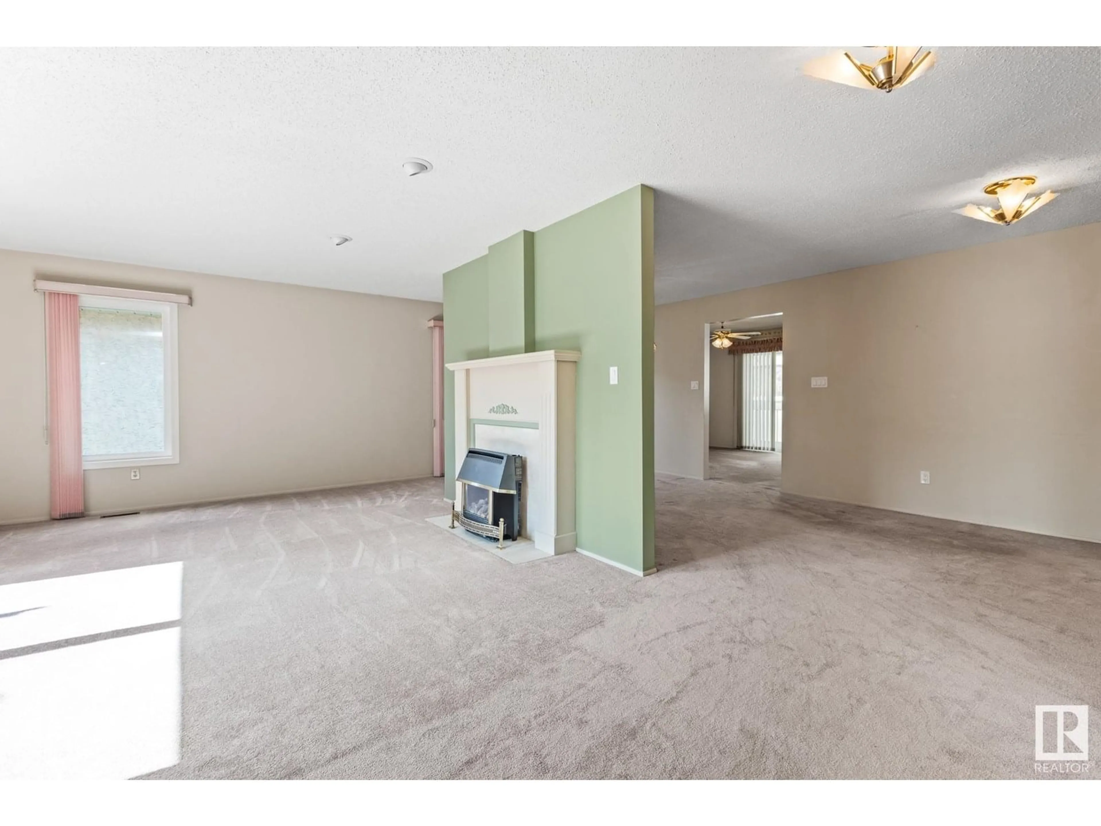 A pic of a room for NW - 1126 105 ST, Edmonton Alberta T6J6J6