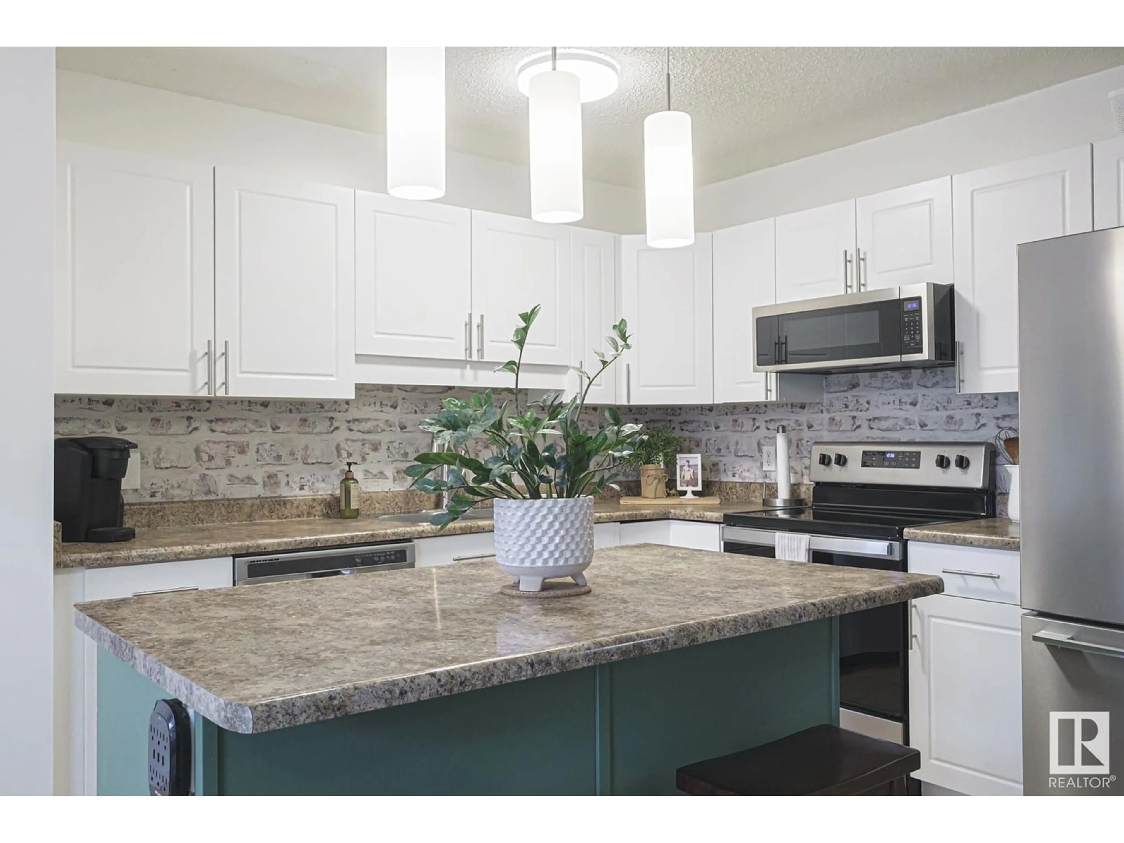 Open concept kitchen, unknown for SW - 8004 2 AV, Edmonton Alberta T6X1K2