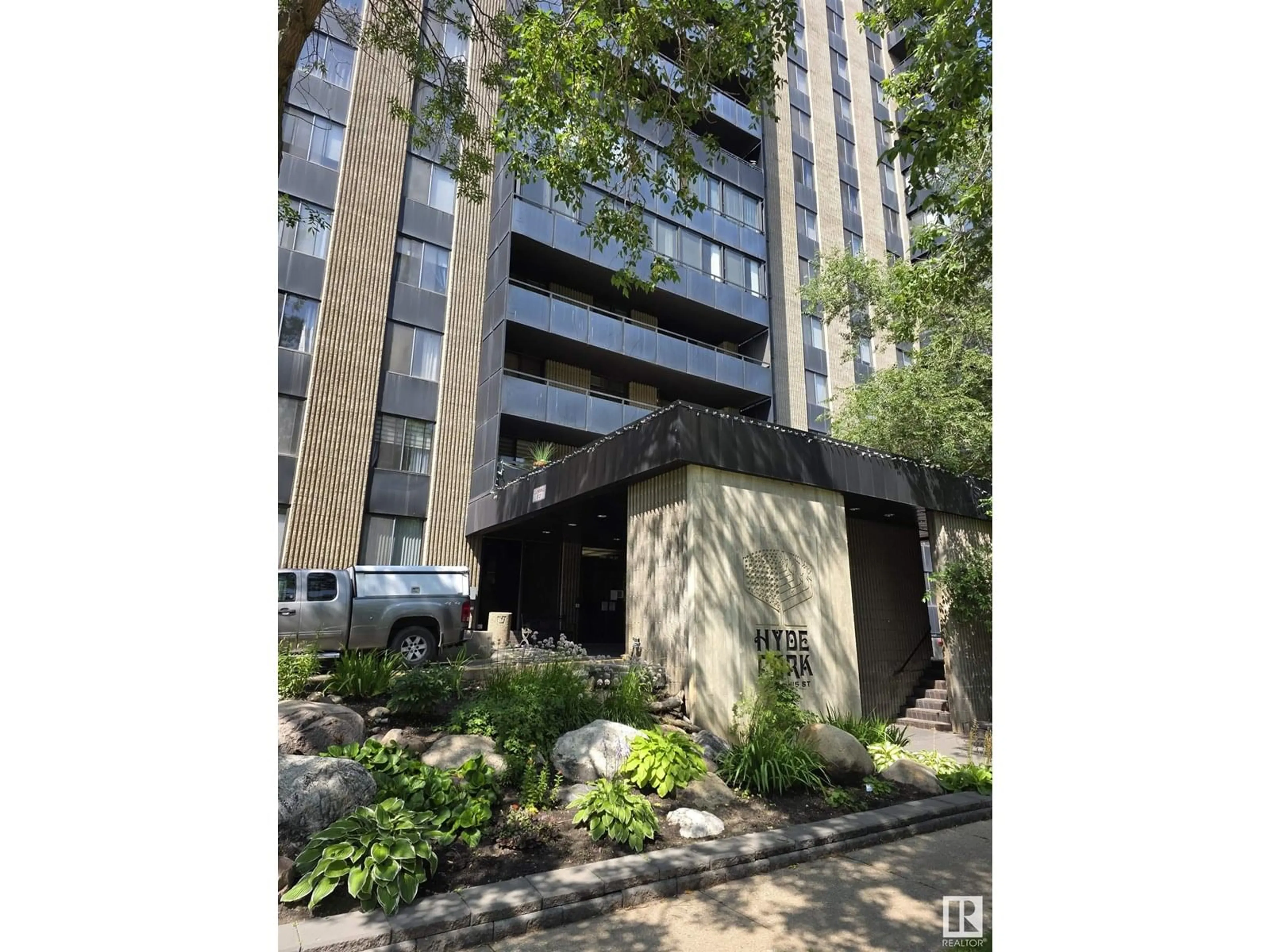 Indoor foyer for #301 - 10160 115 ST NW, Edmonton Alberta T5K1T6