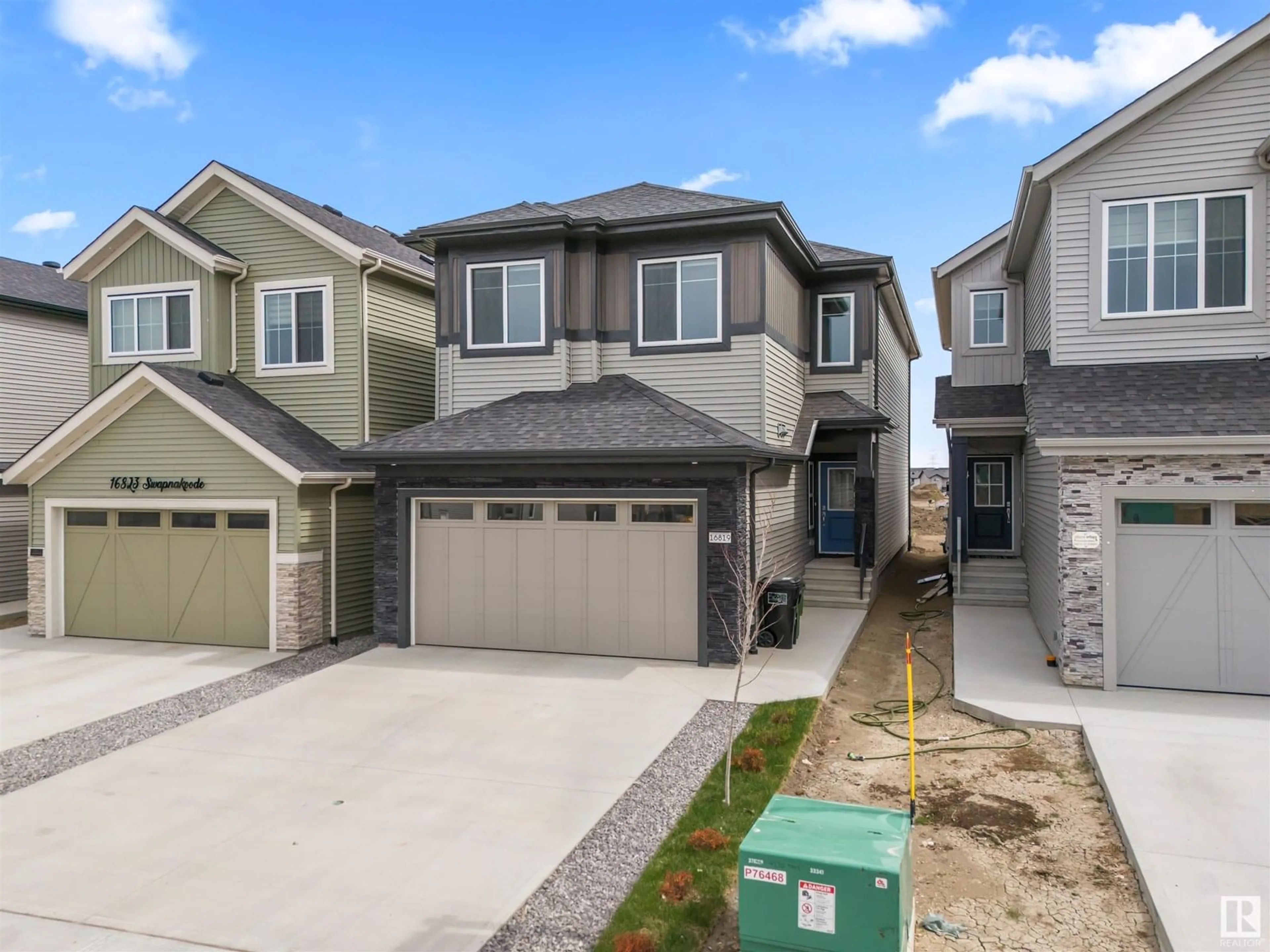 Unknown for 16819 47 ST, Edmonton Alberta T5Y6M1