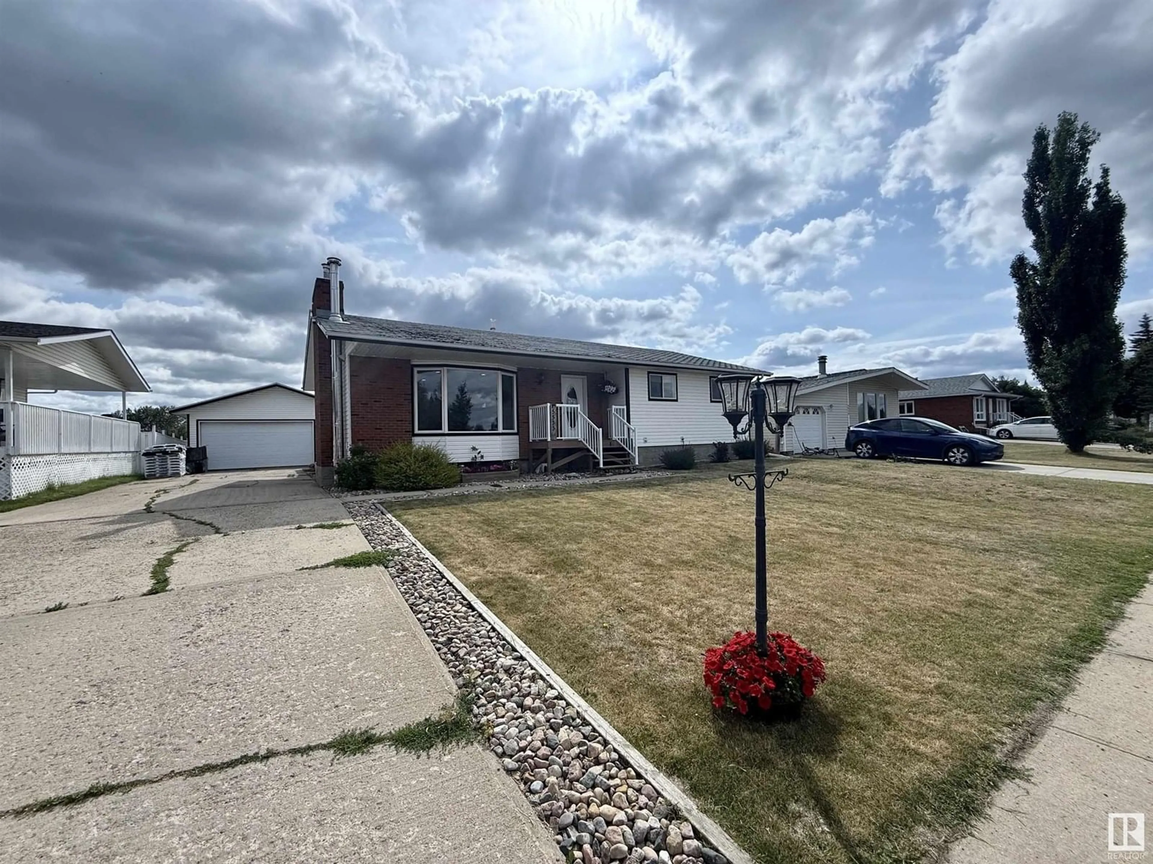 A pic from outside/outdoor area/front of a property/back of a property/a pic from drone, street for 5533 50 ST, St. Paul Town Alberta T0A3A1