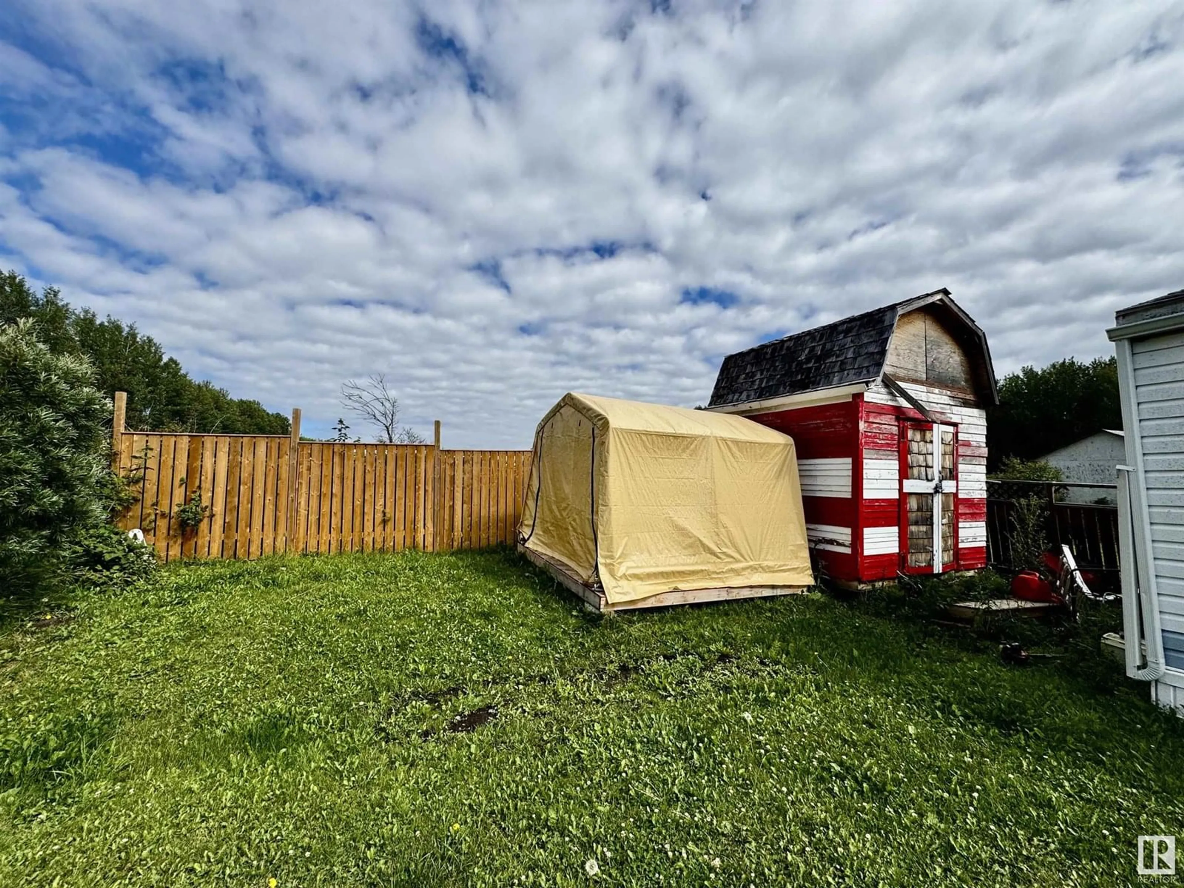 Shed for 79 - 2251 50 ST, Drayton Valley Alberta T7A1M9