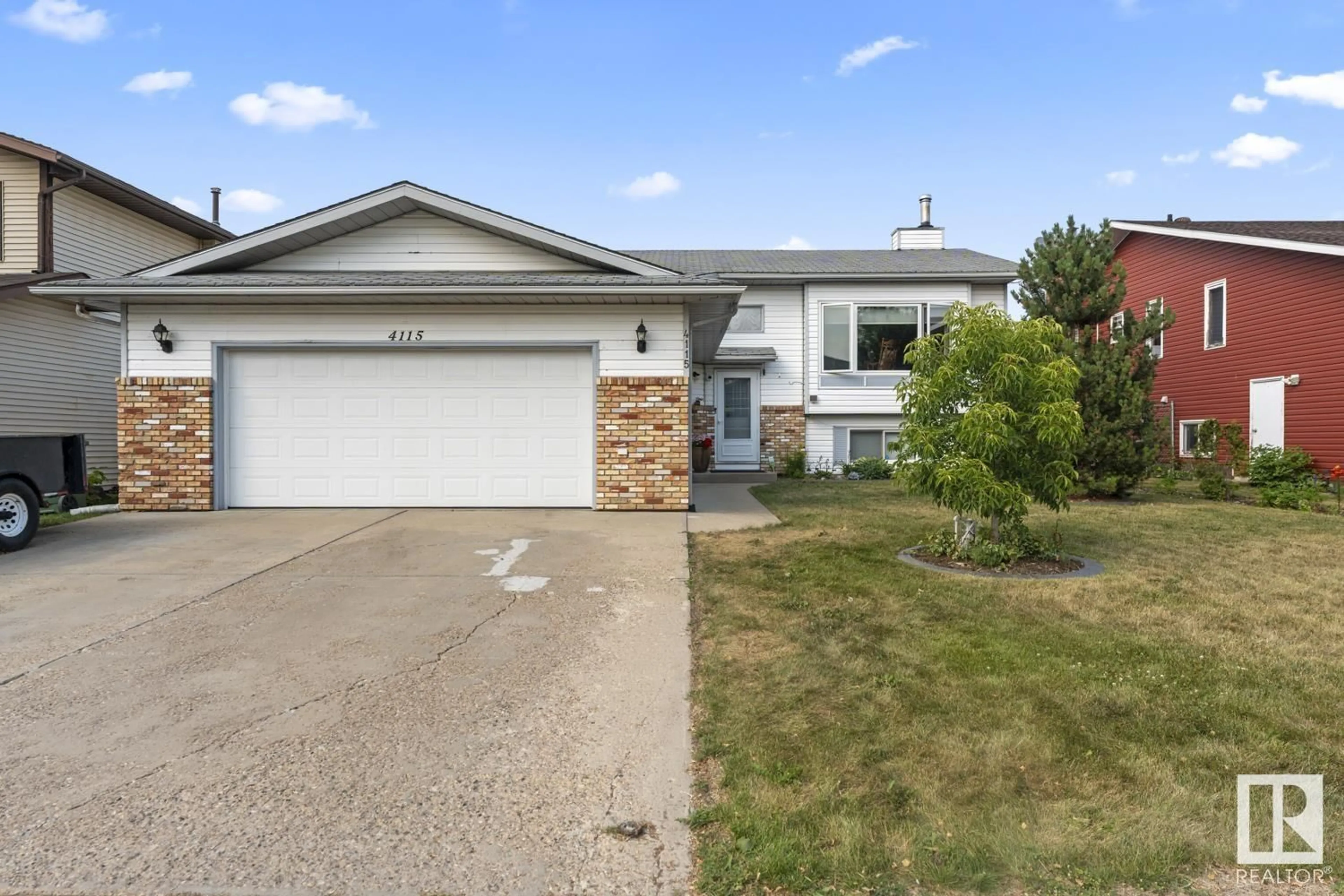 Home with vinyl exterior material, street for 4115 40 AV, Bonnyville Town Alberta T9N1T9