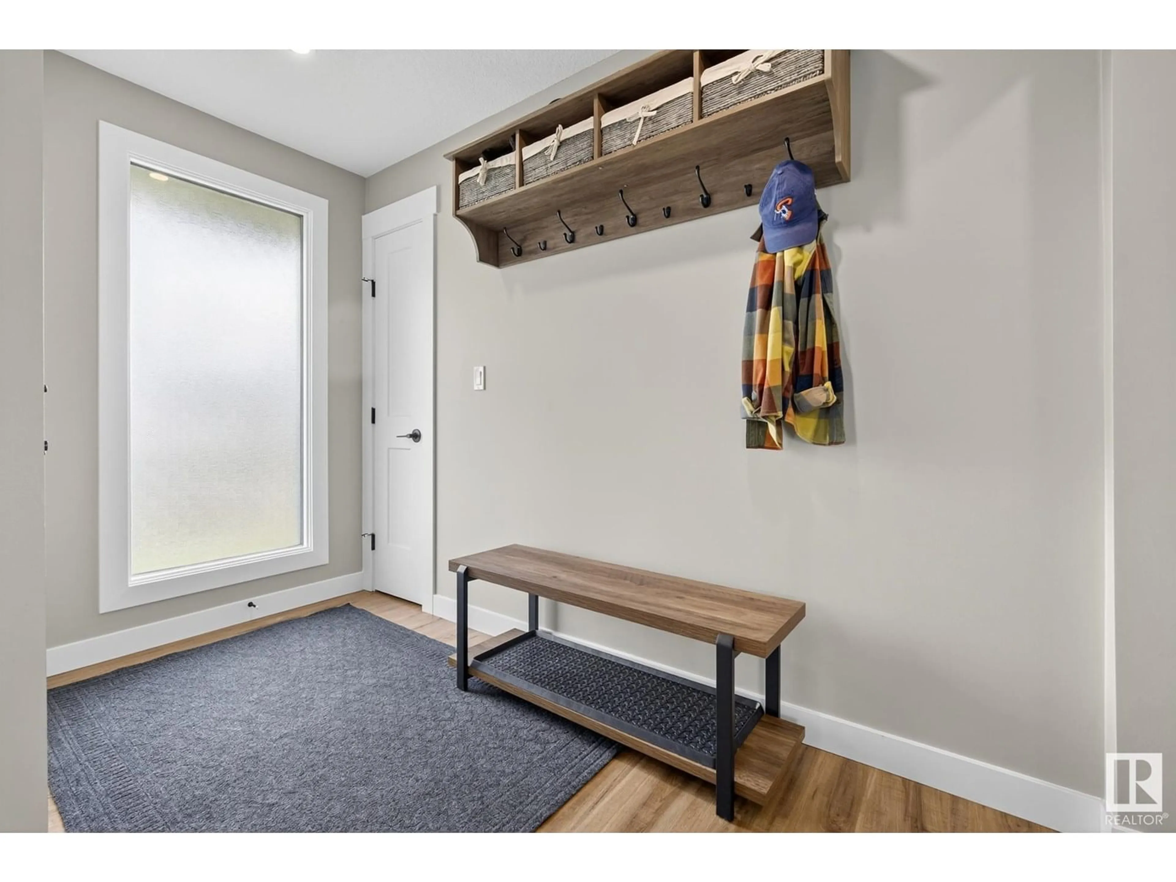 Indoor entryway for NW - 3628 107 ST, Edmonton Alberta T6J1B1