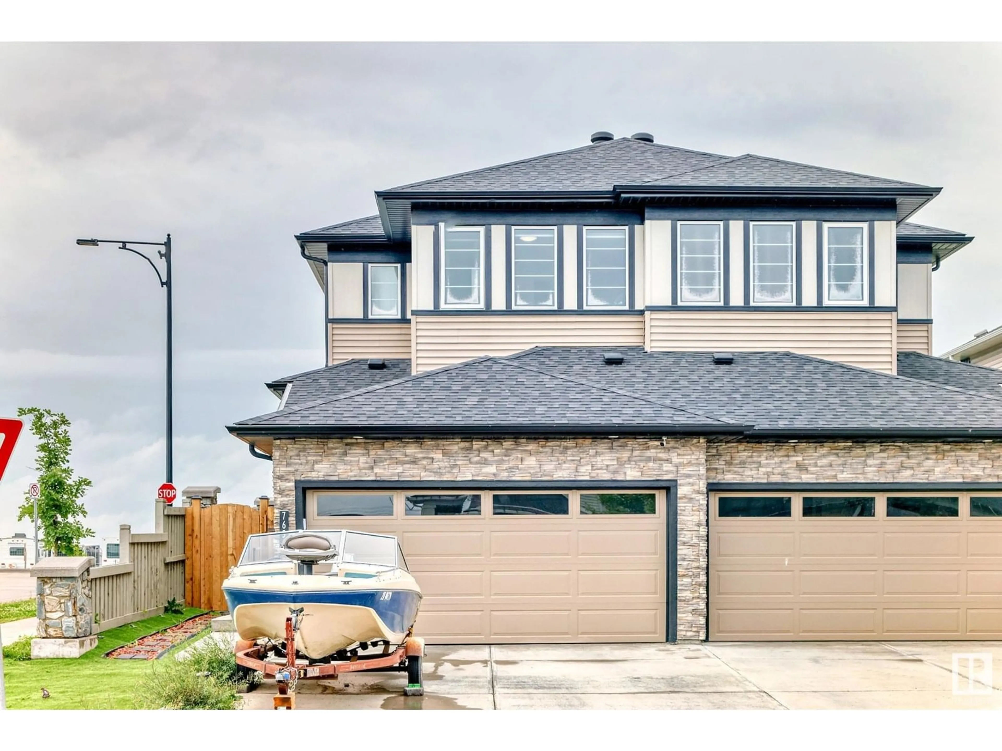 Unknown for SW - 7656 CREIGHTON PL, Edmonton Alberta T6W3Z5