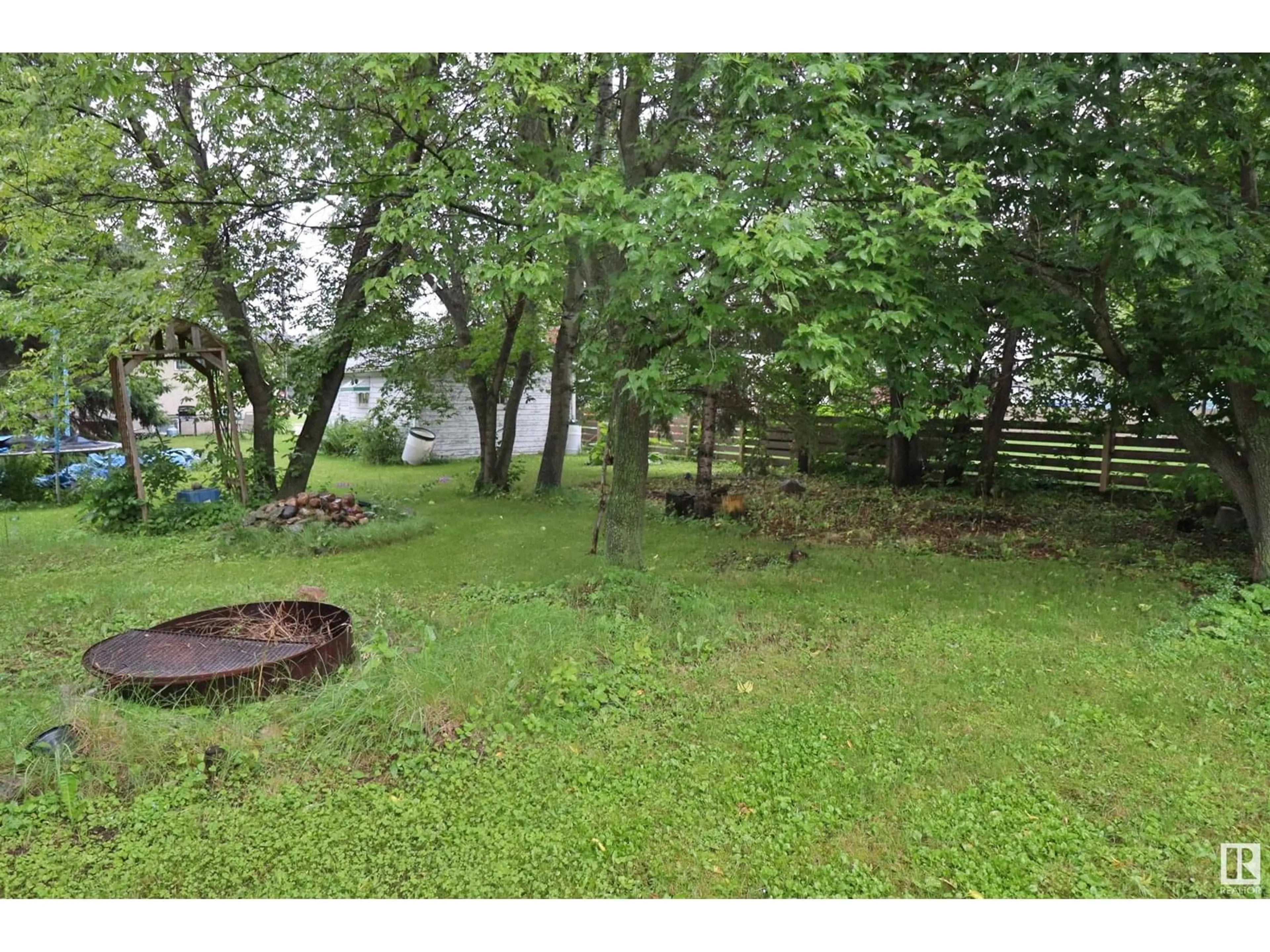 A pic from outside/outdoor area/front of a property/back of a property/a pic from drone, water/lake/river/ocean view for 4708 51 ST, Thorsby Alberta T0C2P0