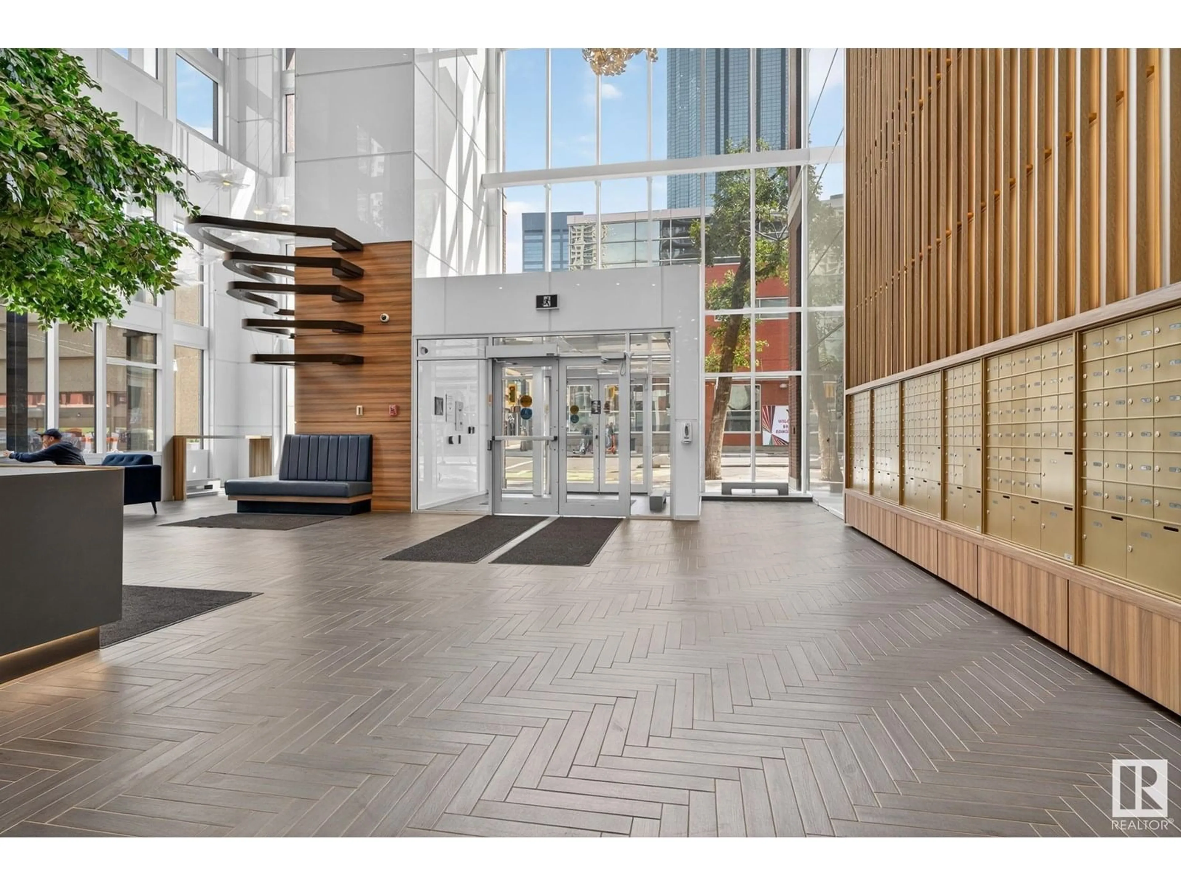 Indoor foyer for 3101 - 10180 103 ST NW, Edmonton Alberta T5J0L1