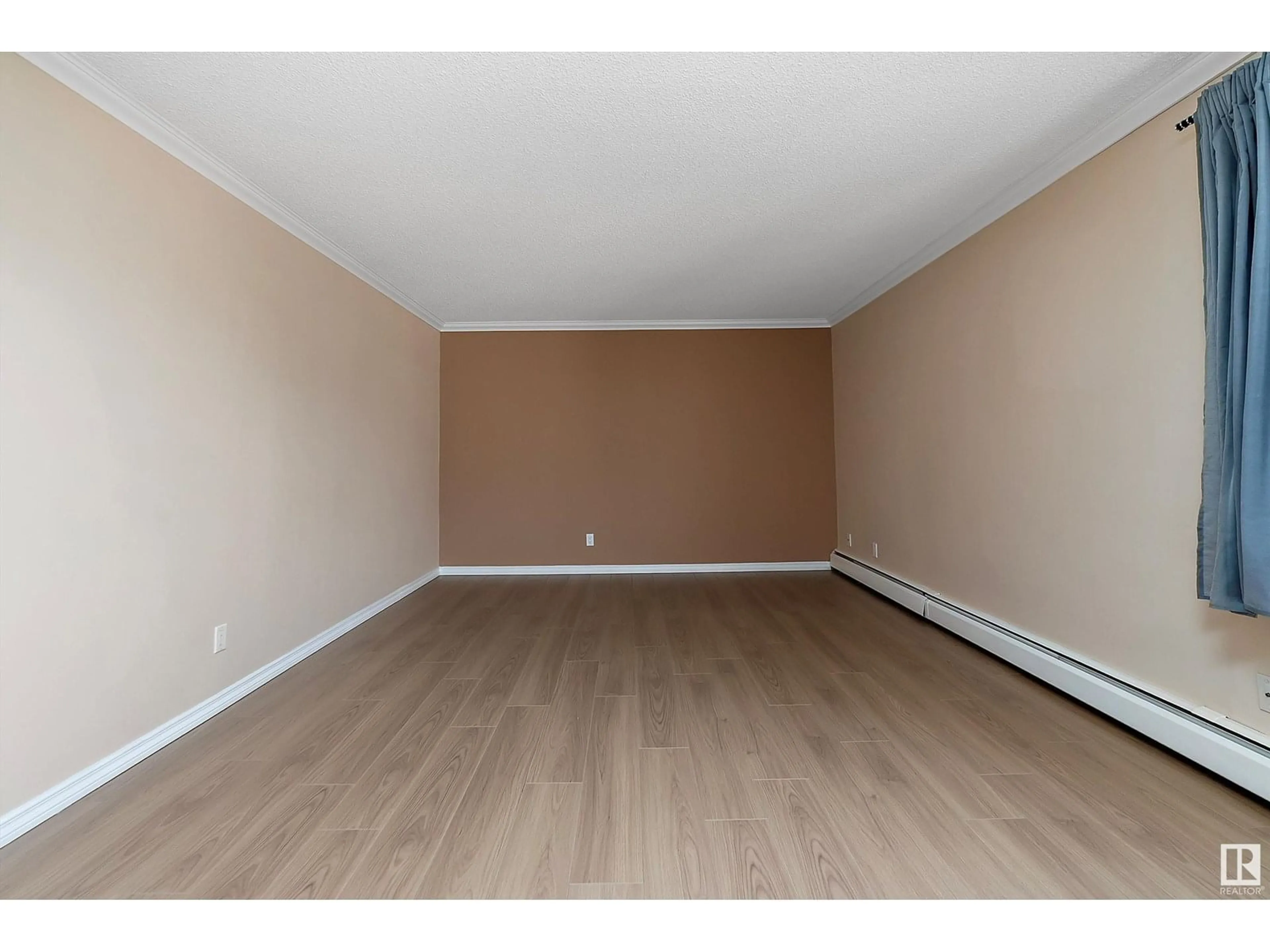 A pic of a room for #302 - 10555 83 AV, Edmonton Alberta T6E2E1