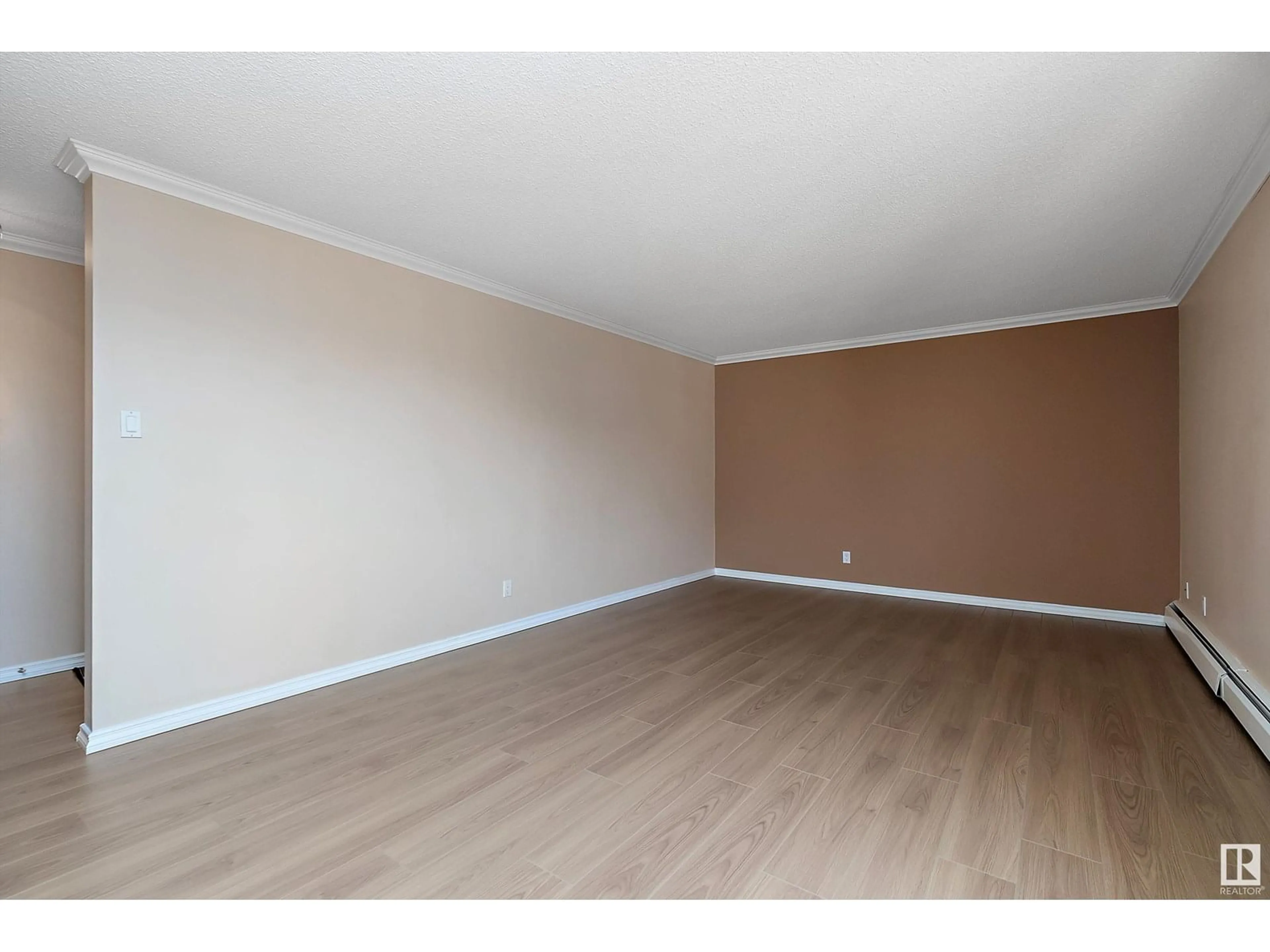 A pic of a room for #302 - 10555 83 AV, Edmonton Alberta T6E2E1