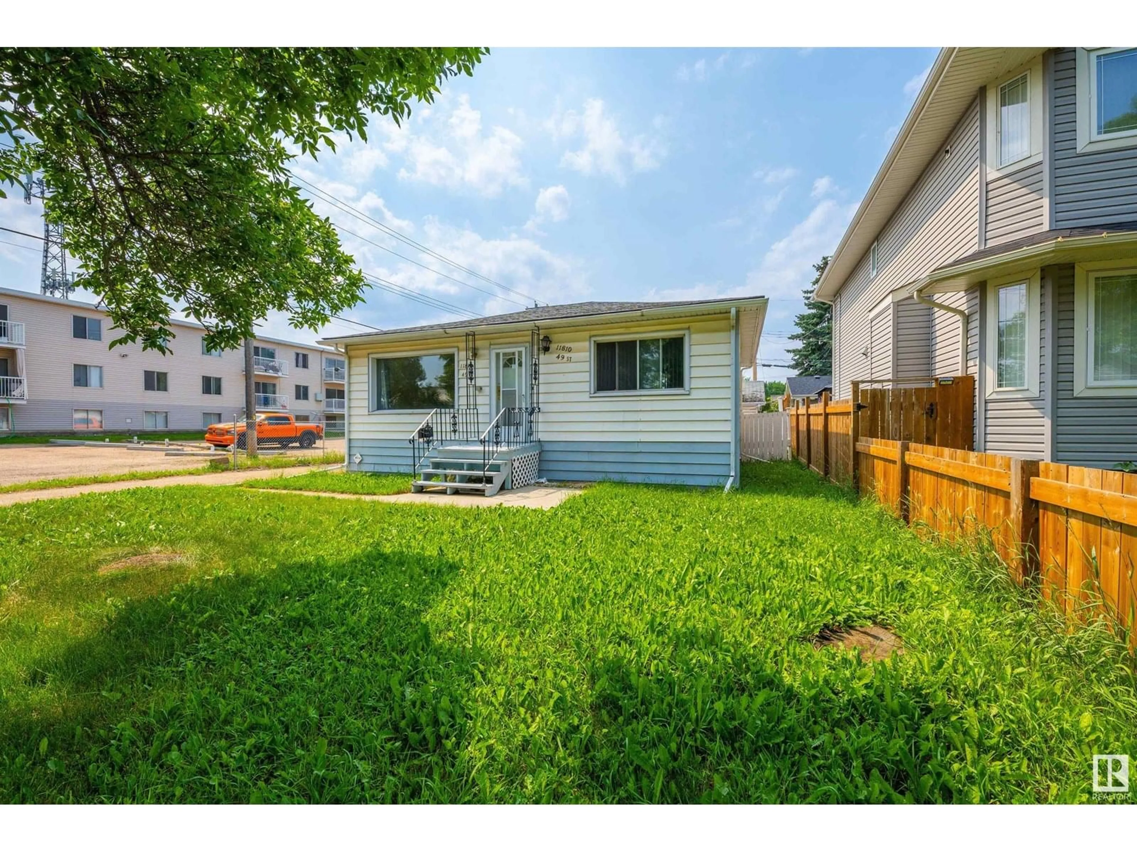 Unknown for NW - 11810 49 ST, Edmonton Alberta T5W2Z8