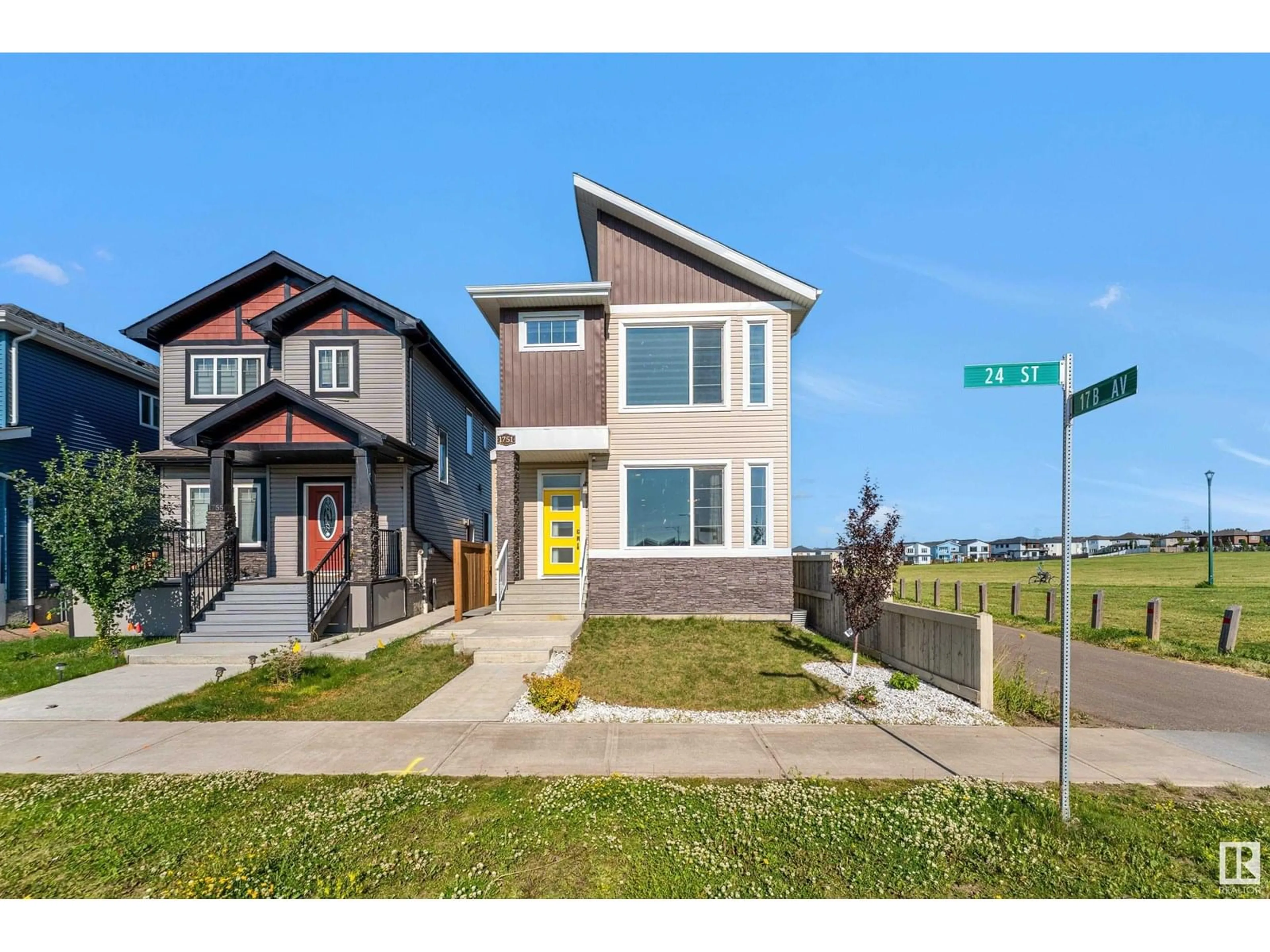 Unknown for 1751 24 ST, Edmonton Alberta T6T2G7