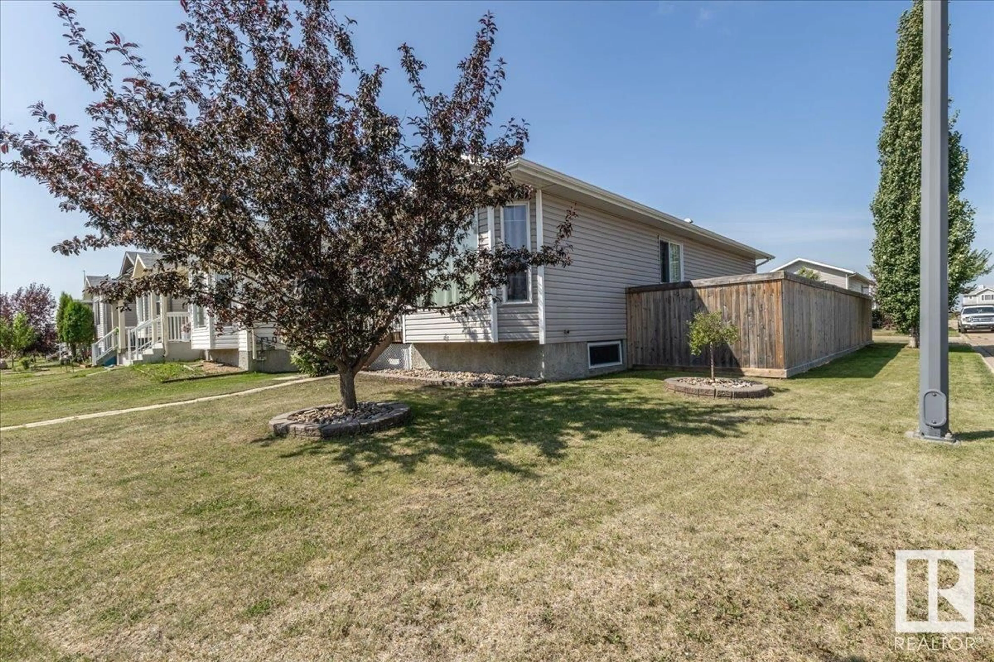 Unknown for 4516 73A ST, Camrose Alberta T4V1X9