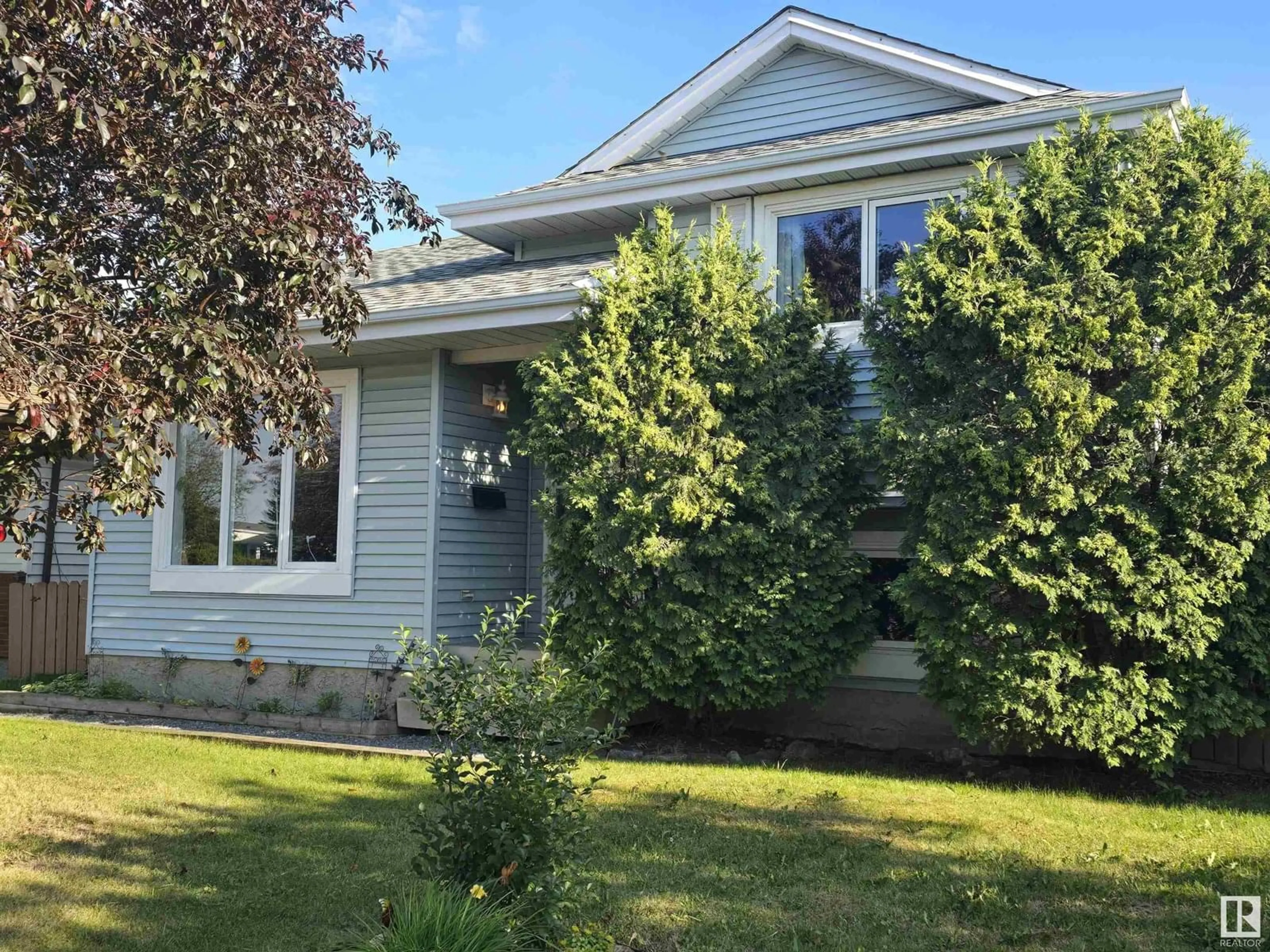 Home with vinyl exterior material, street for 18919 75 AV, Edmonton Alberta T5T5H5