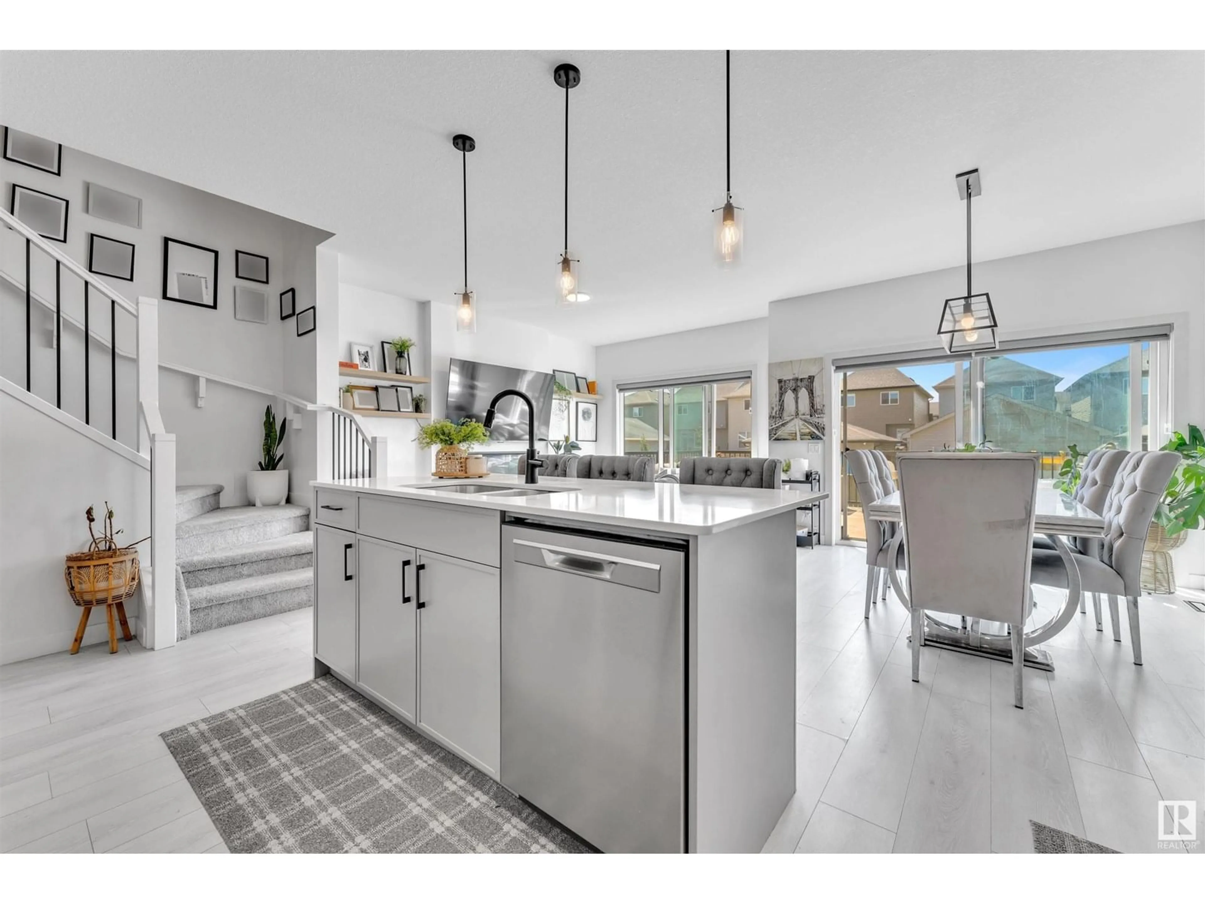 Open concept kitchen, unknown for 2890 COUGHLAN GREEN DR, Edmonton Alberta T6W4B2