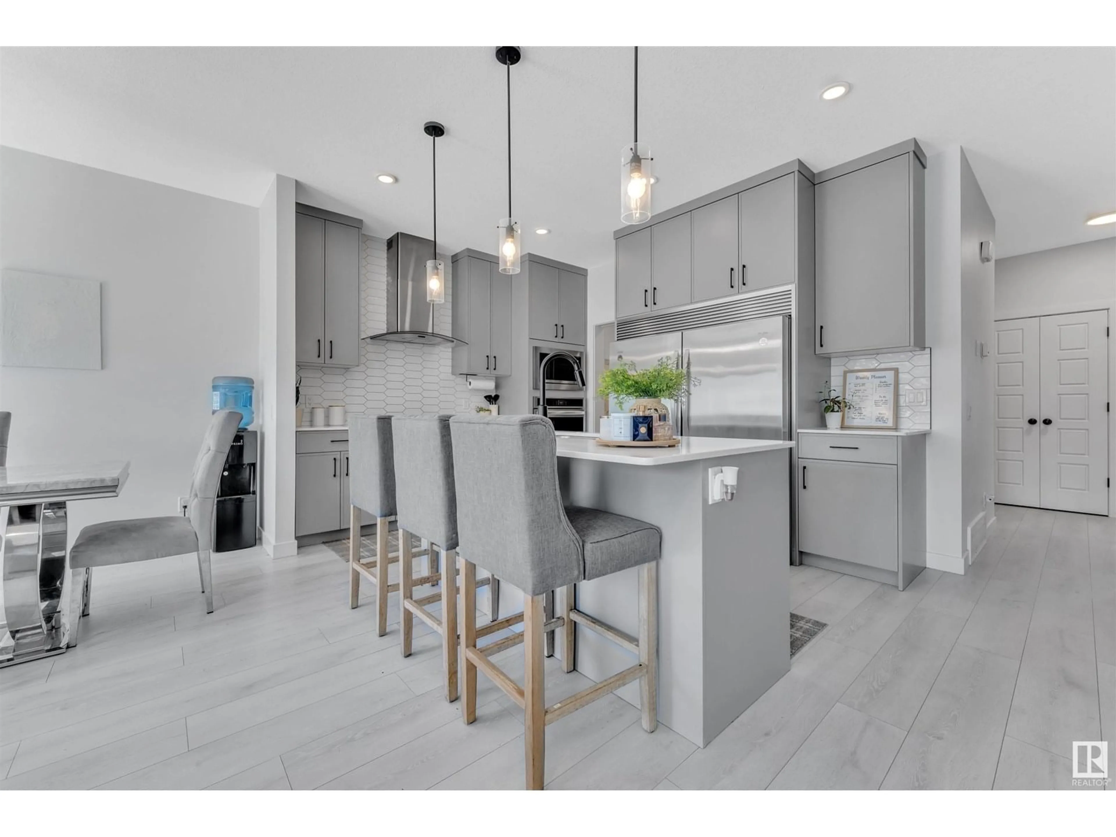Open concept kitchen, unknown for 2890 COUGHLAN GREEN DR, Edmonton Alberta T6W4B2