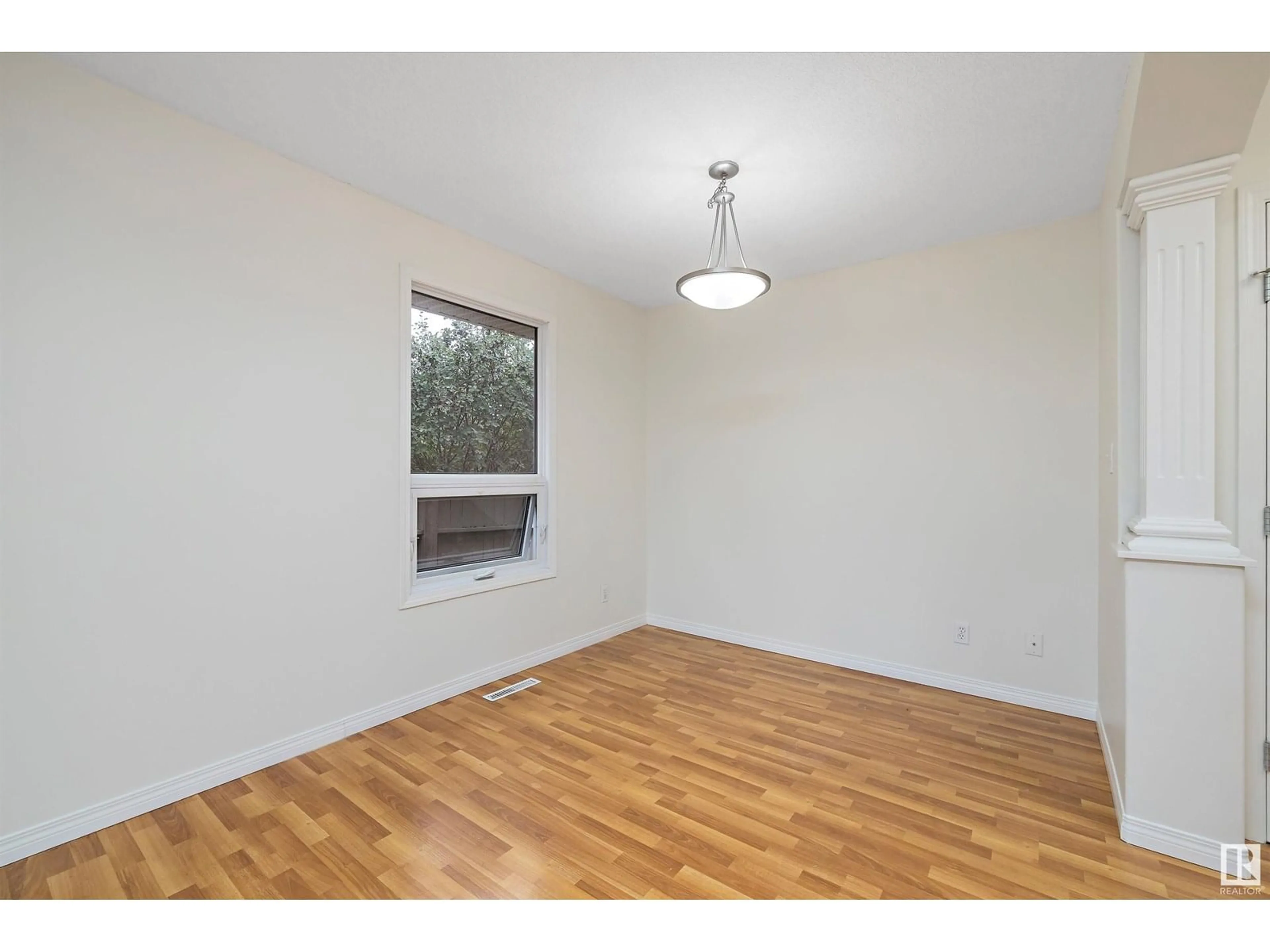 A pic of a room for 3824 110 ST, Edmonton Alberta T6J1E4