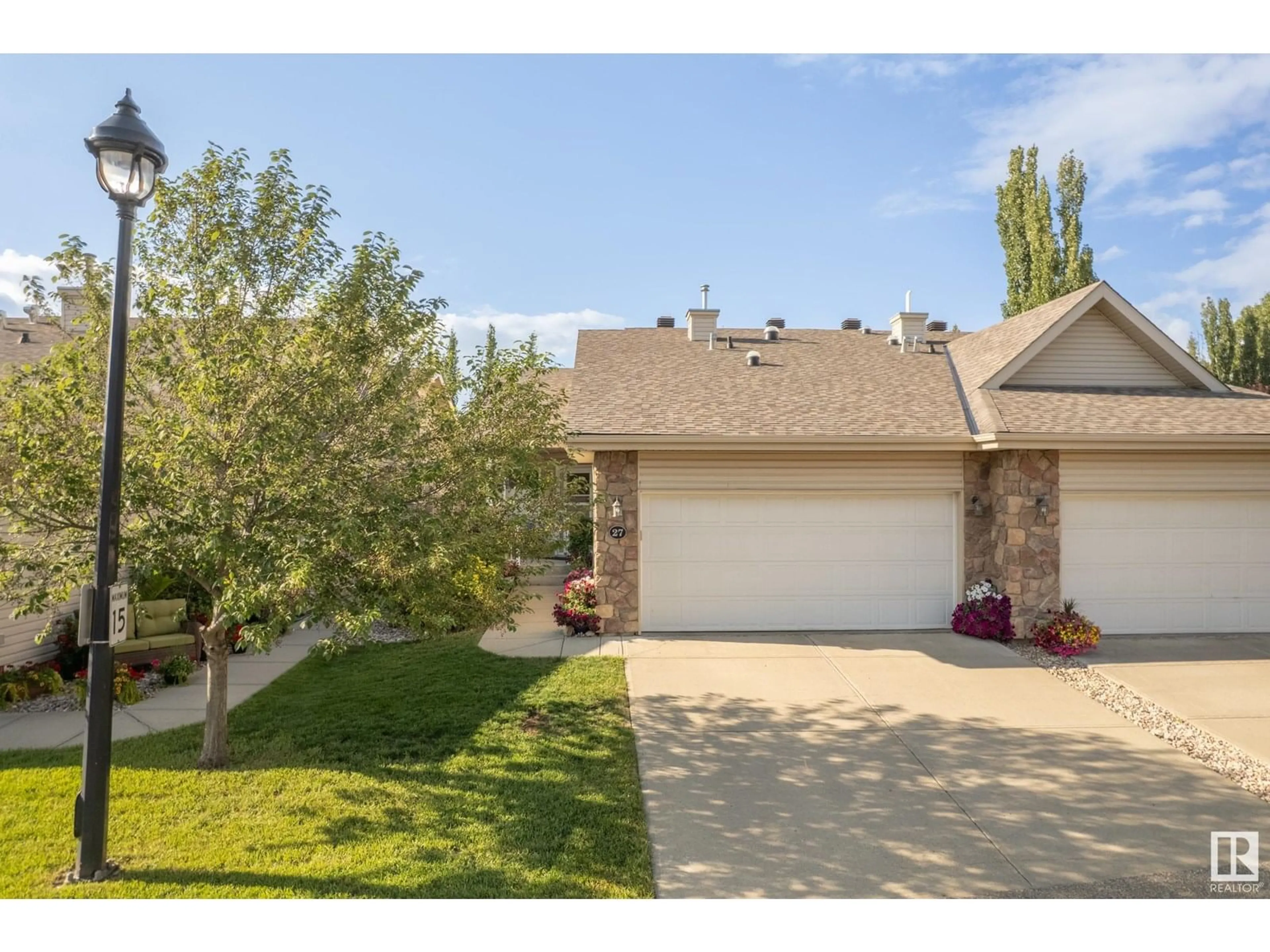 A pic from outside/outdoor area/front of a property/back of a property/a pic from drone, street for 2031 - 27 BRENNAN CR, Edmonton Alberta T5T0W3