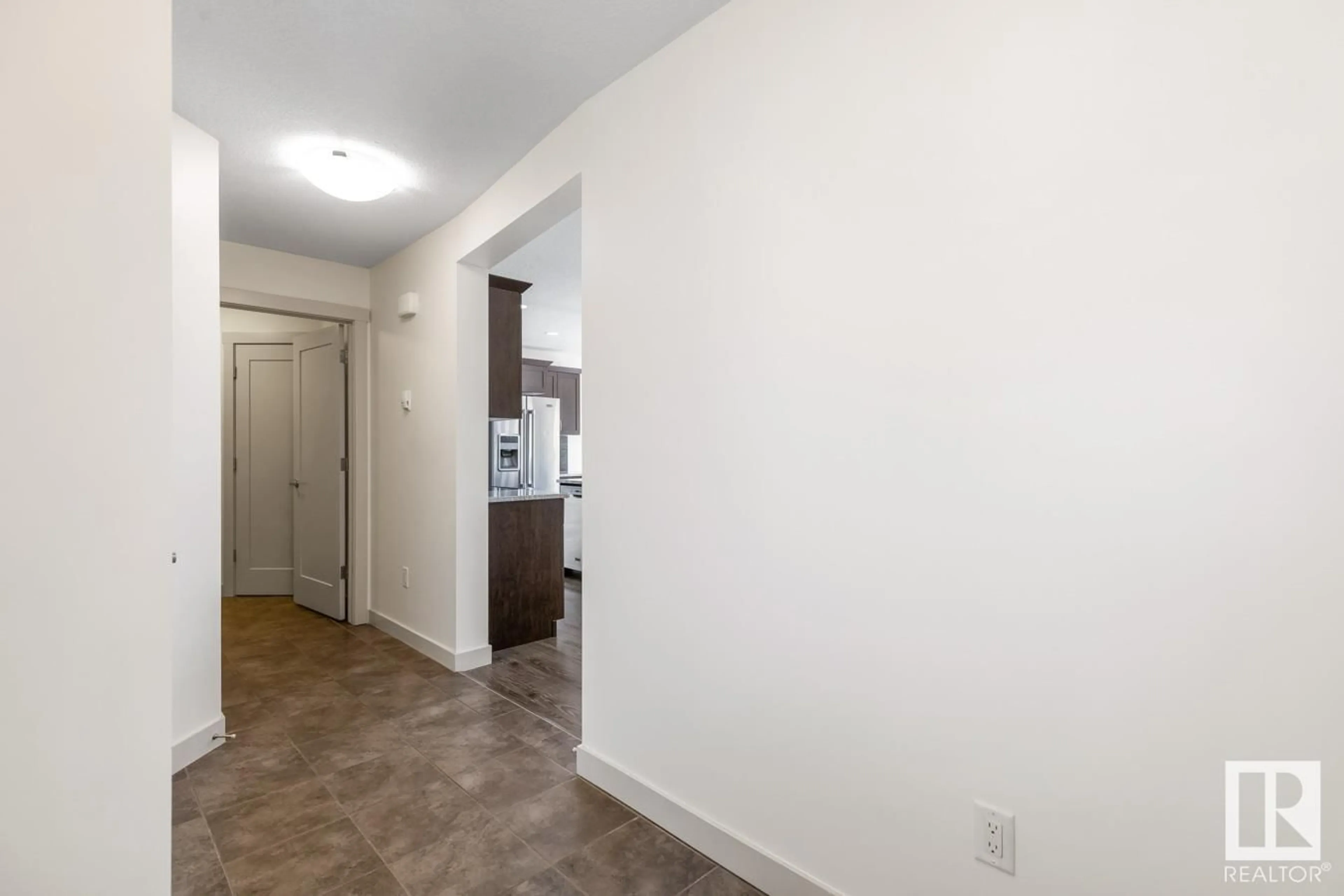 Unknown for 16617 14 AV SW, Edmonton Alberta T6W3C3