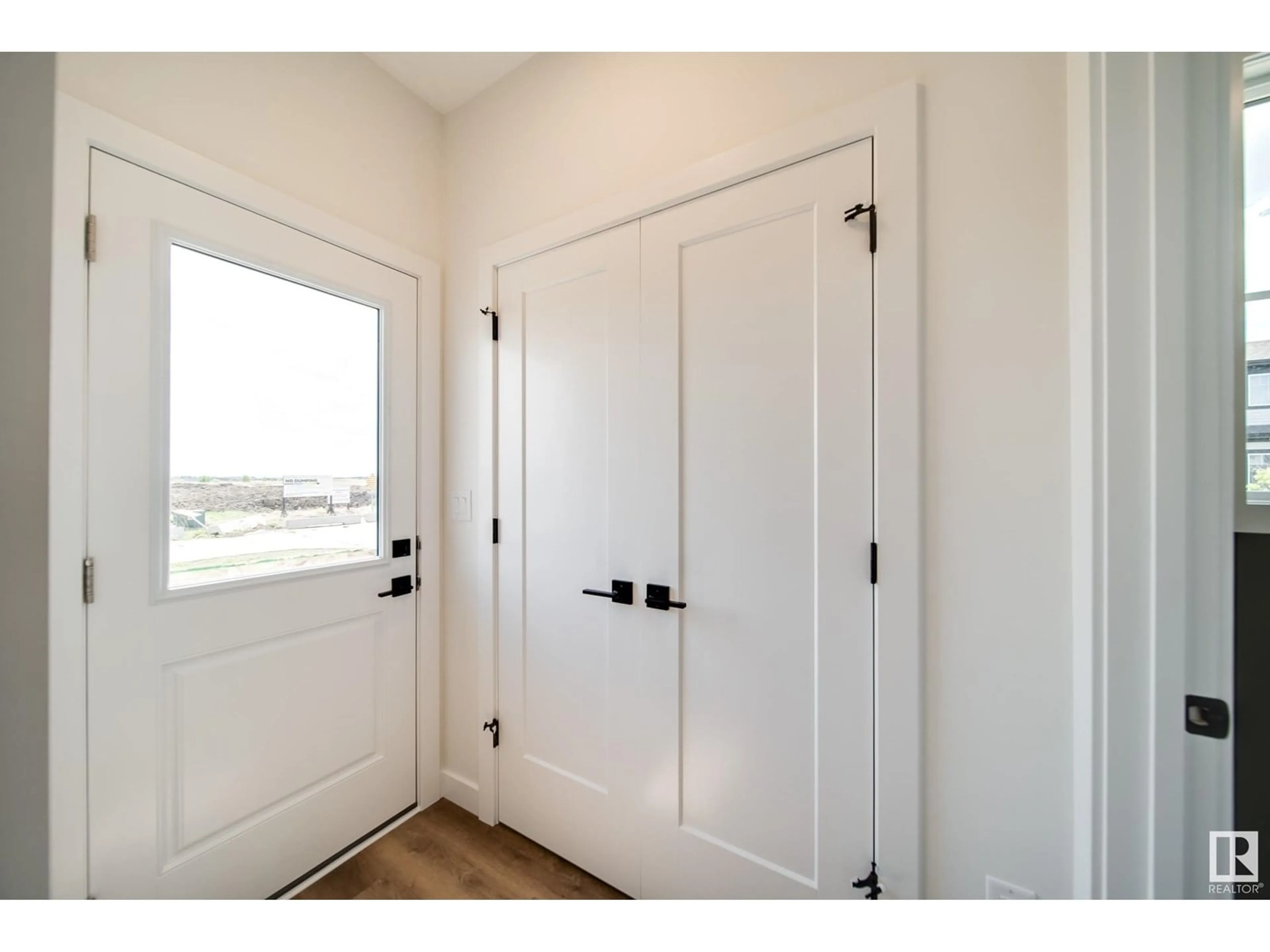 Indoor entryway for 57 SIENNA BV, Fort Saskatchewan Alberta T8L0W3