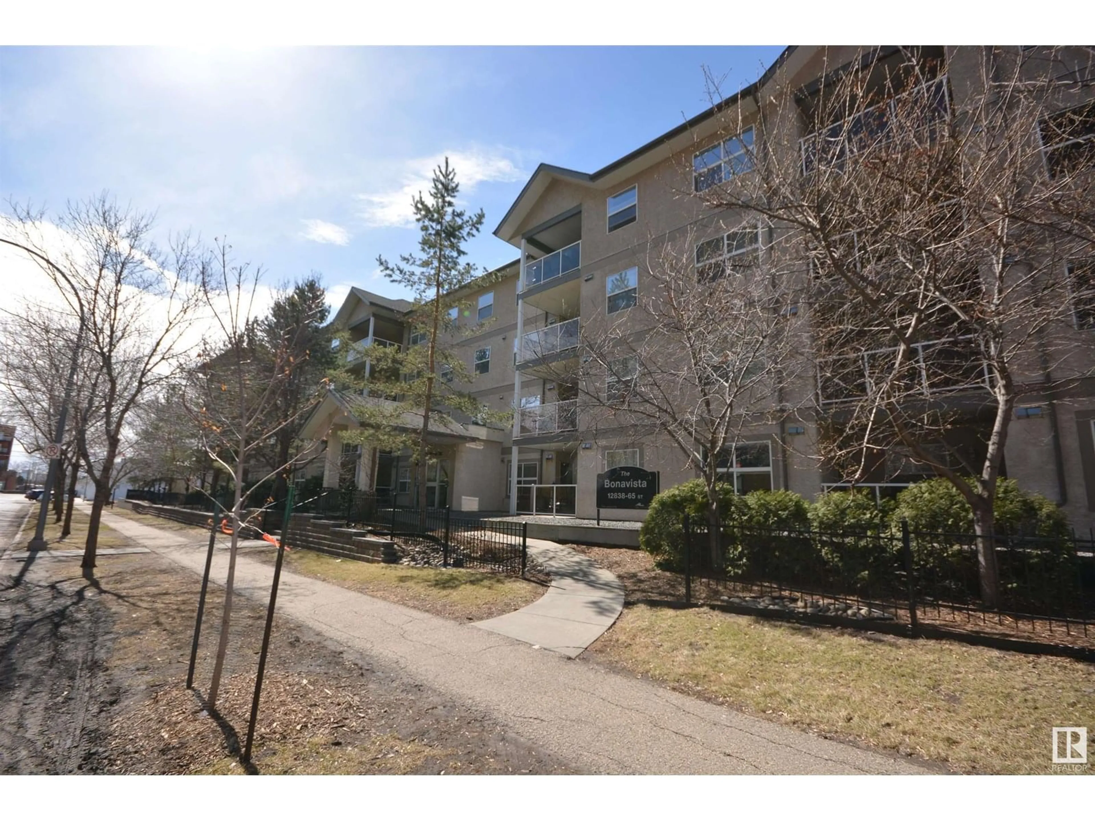 Unknown for #102 - 12838 65 ST, Edmonton Alberta T5A5H3