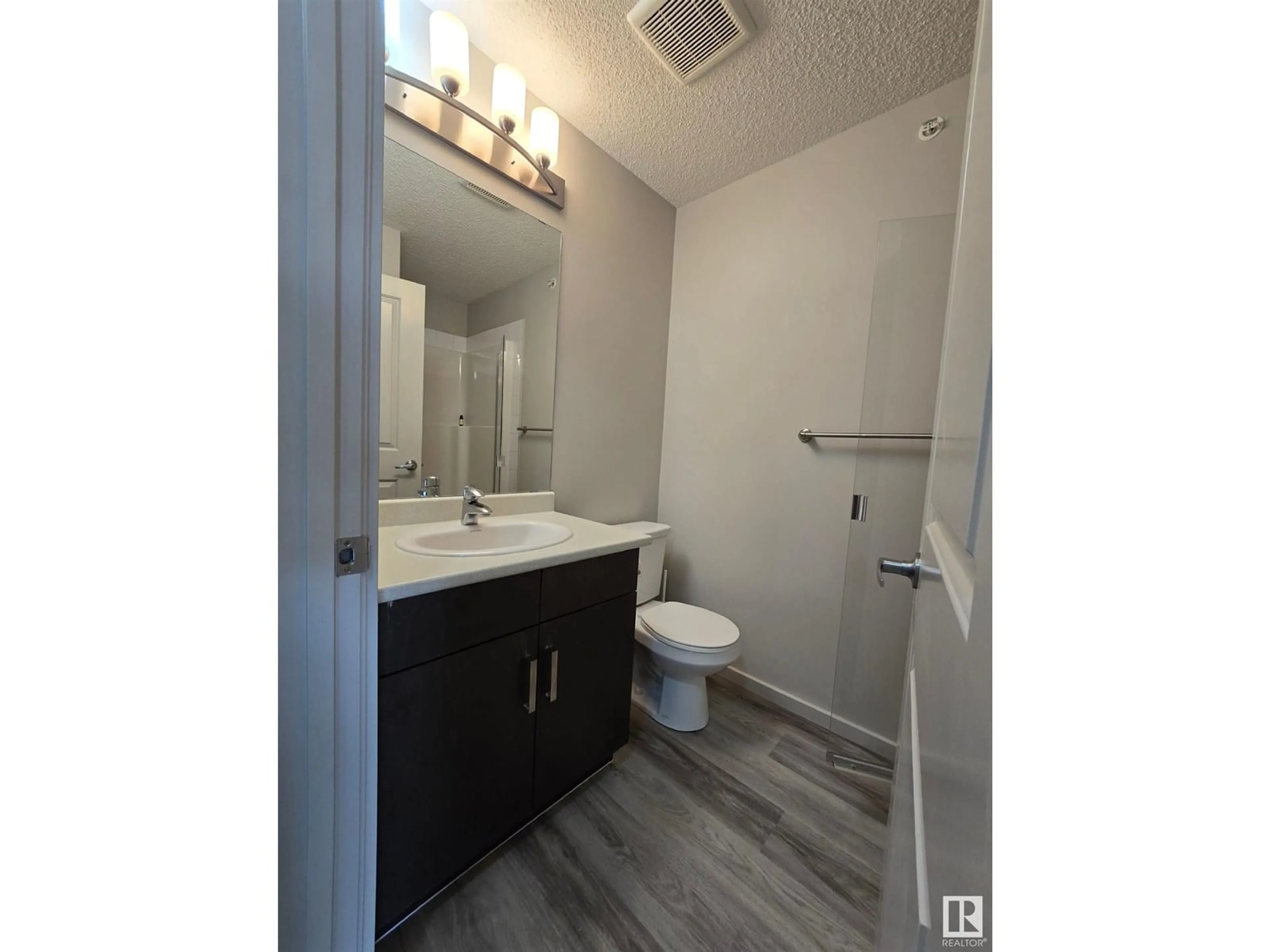Standard bathroom, unknown for 390 - 434 WINDERMERE RD, Edmonton Alberta T6W0R1