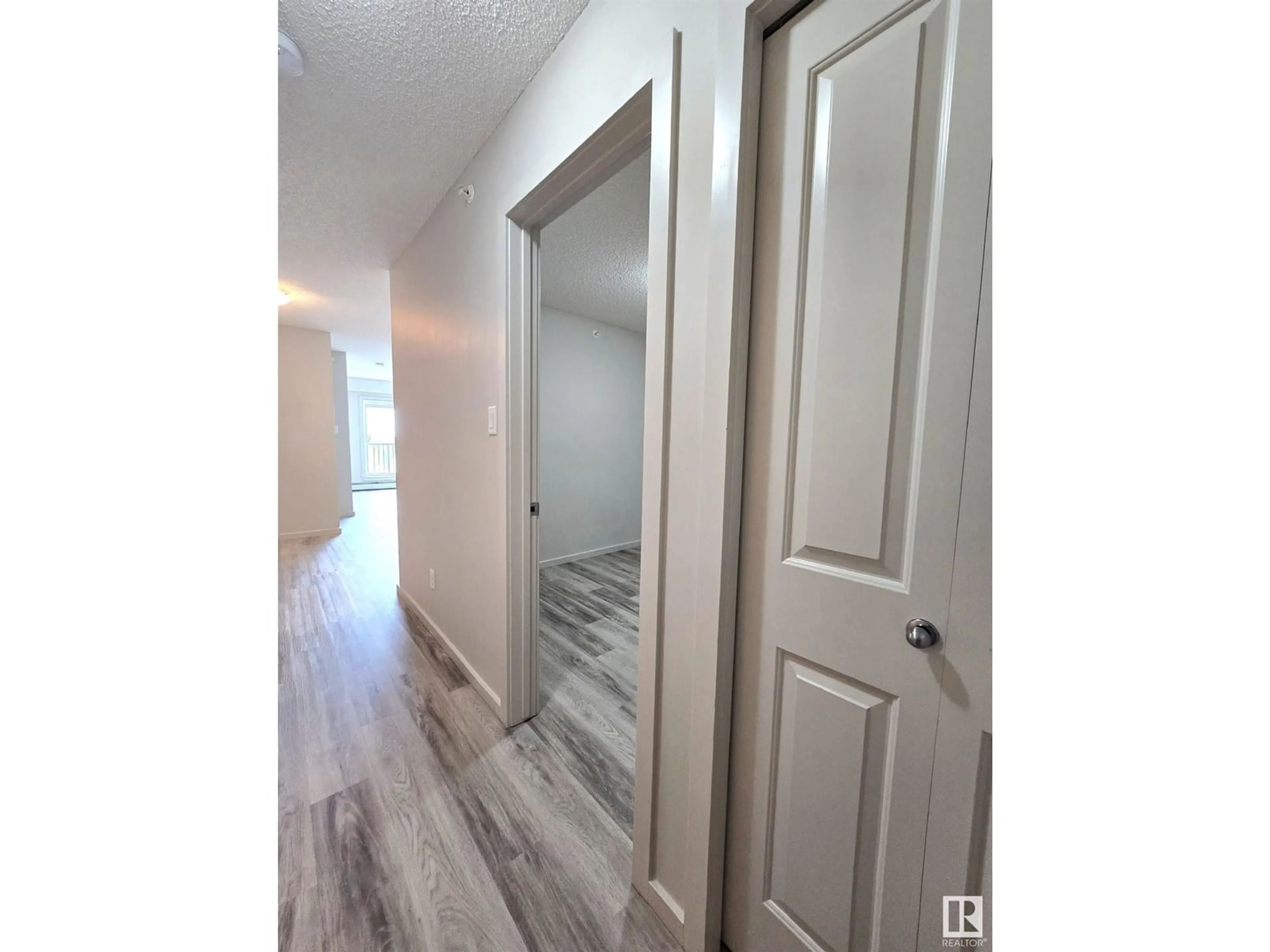Indoor entryway for 390 - 434 WINDERMERE RD, Edmonton Alberta T6W0R1