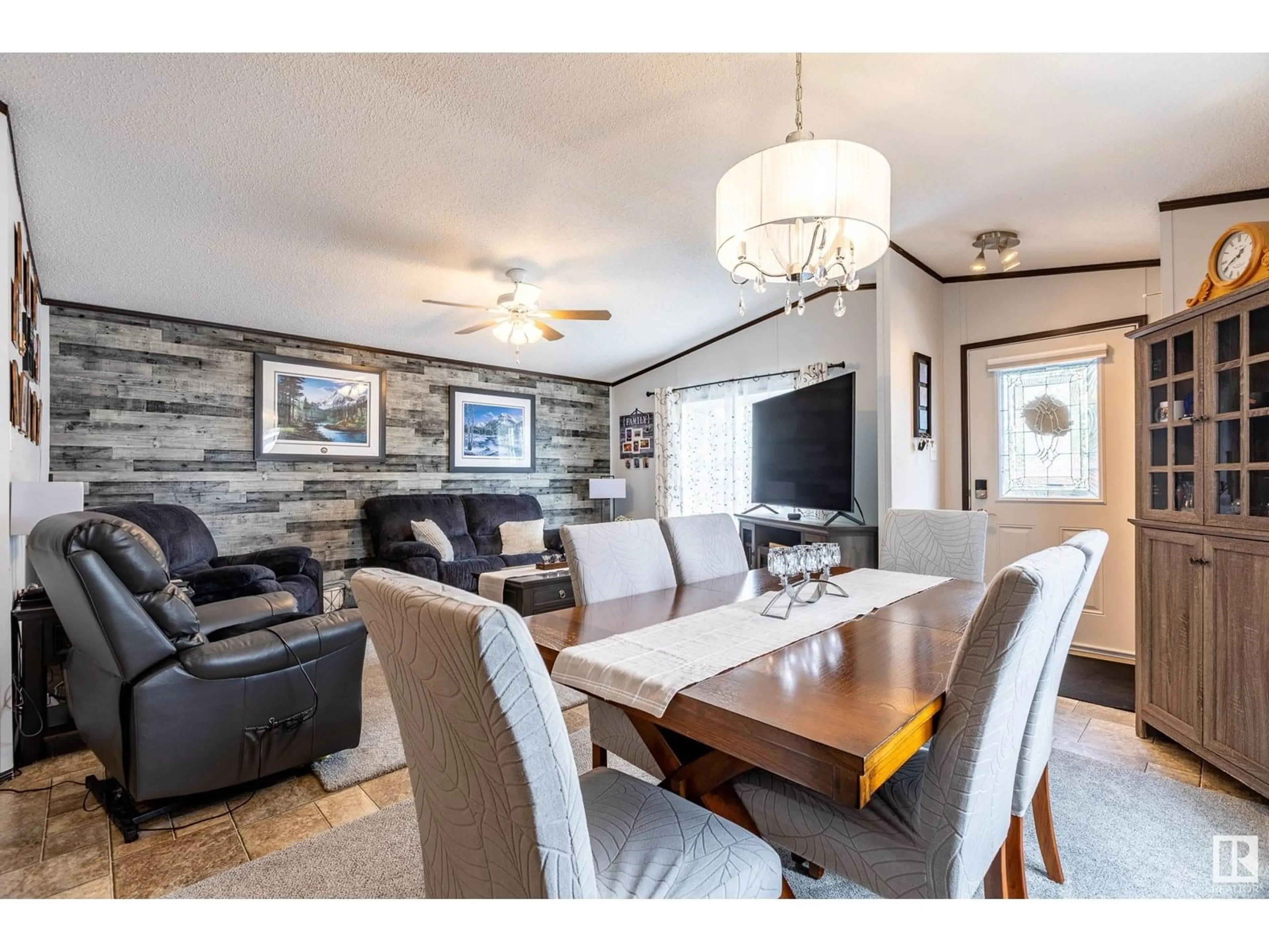Unknown for 61 - 10410 101A ST, Morinville Alberta T8R1B2