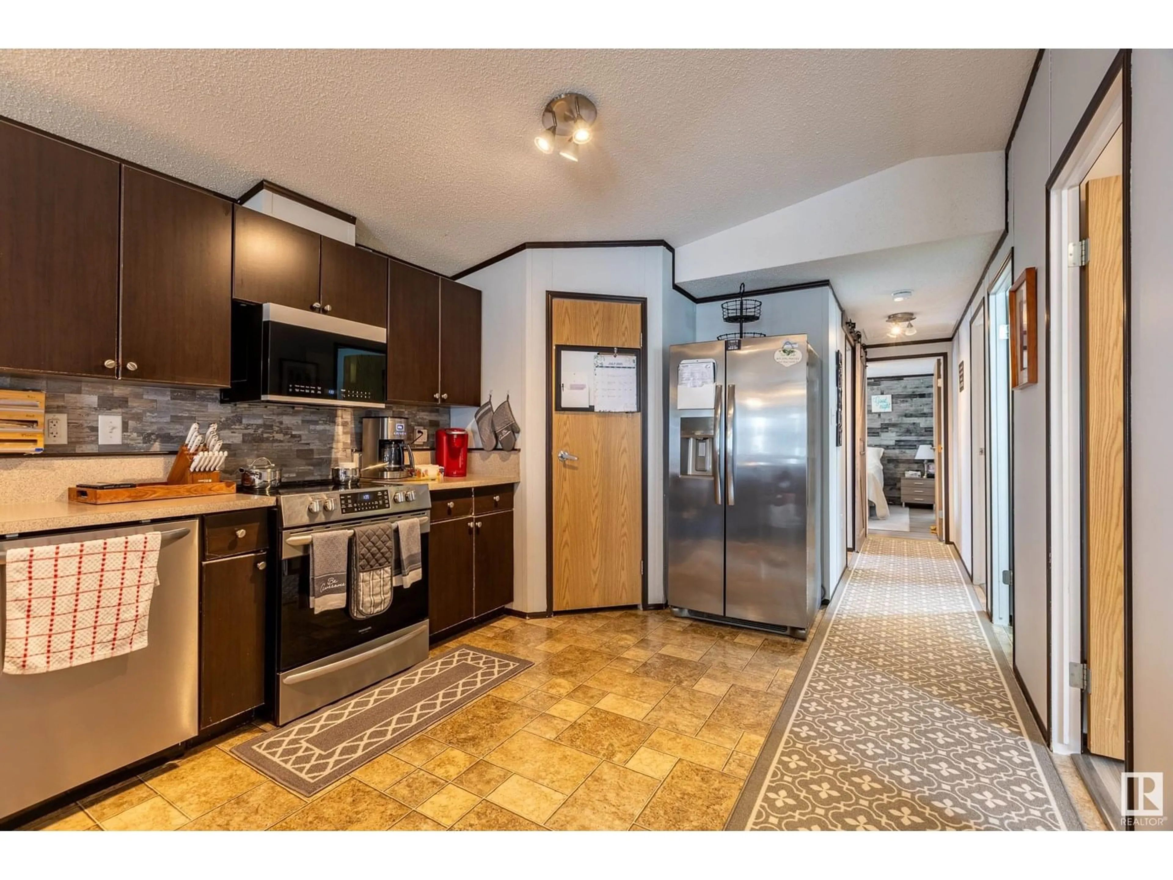 Unknown for 61 - 10410 101A ST, Morinville Alberta T8R1B2