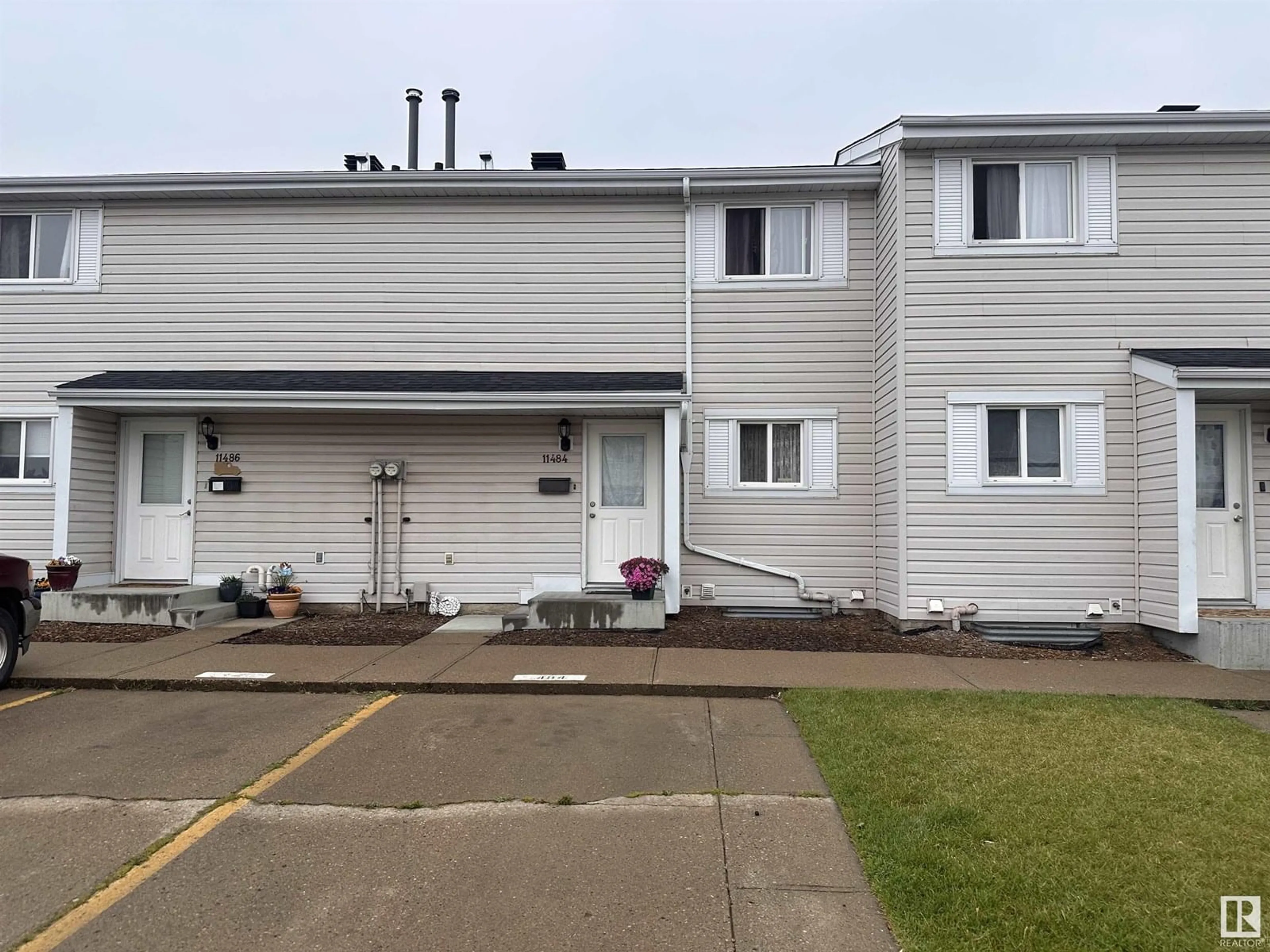 Unknown for 11484 139 AV, Edmonton Alberta T5X3L4