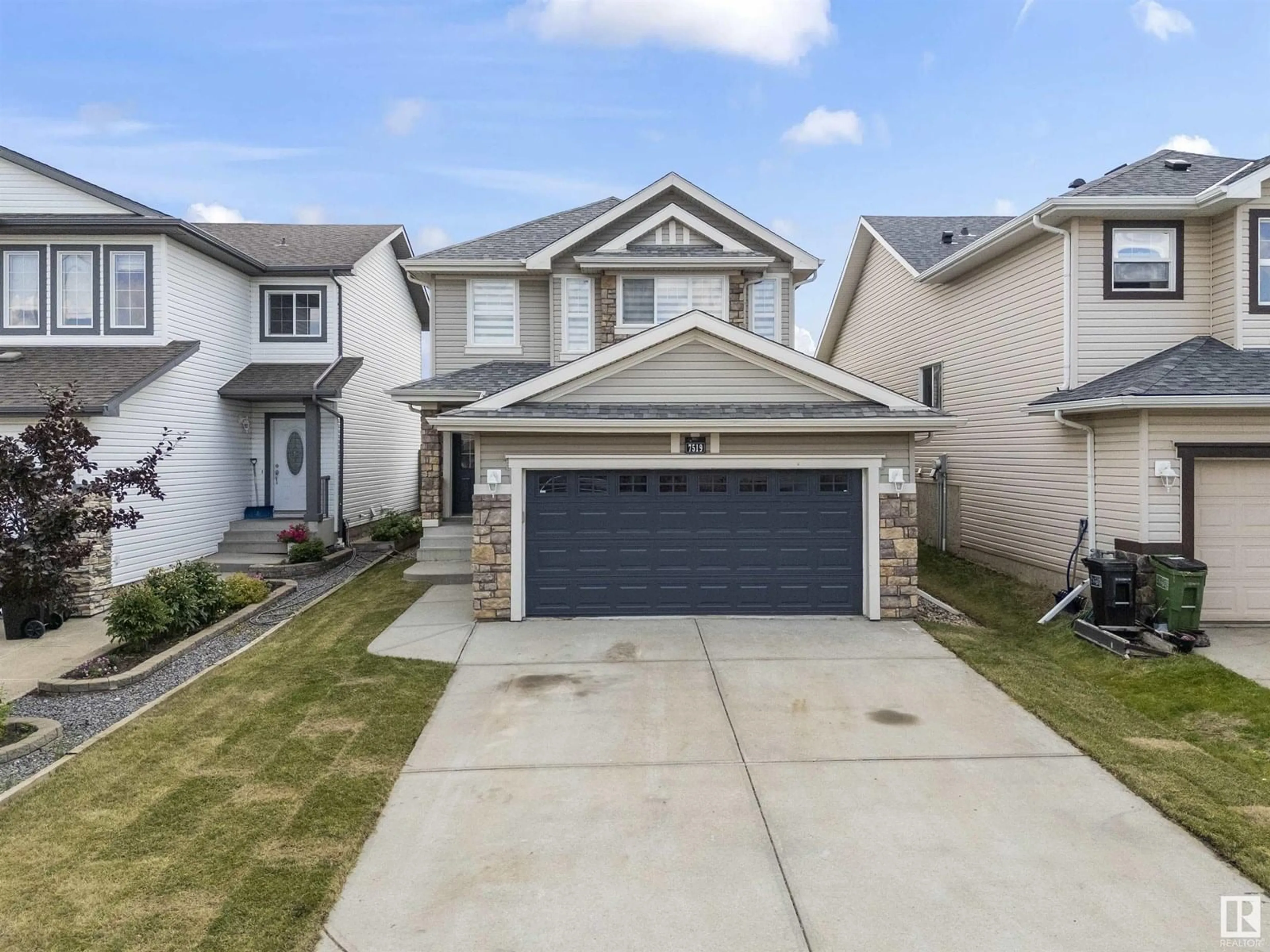 Unknown for 7519 170 AV NW, Edmonton Alberta T5Z0B2