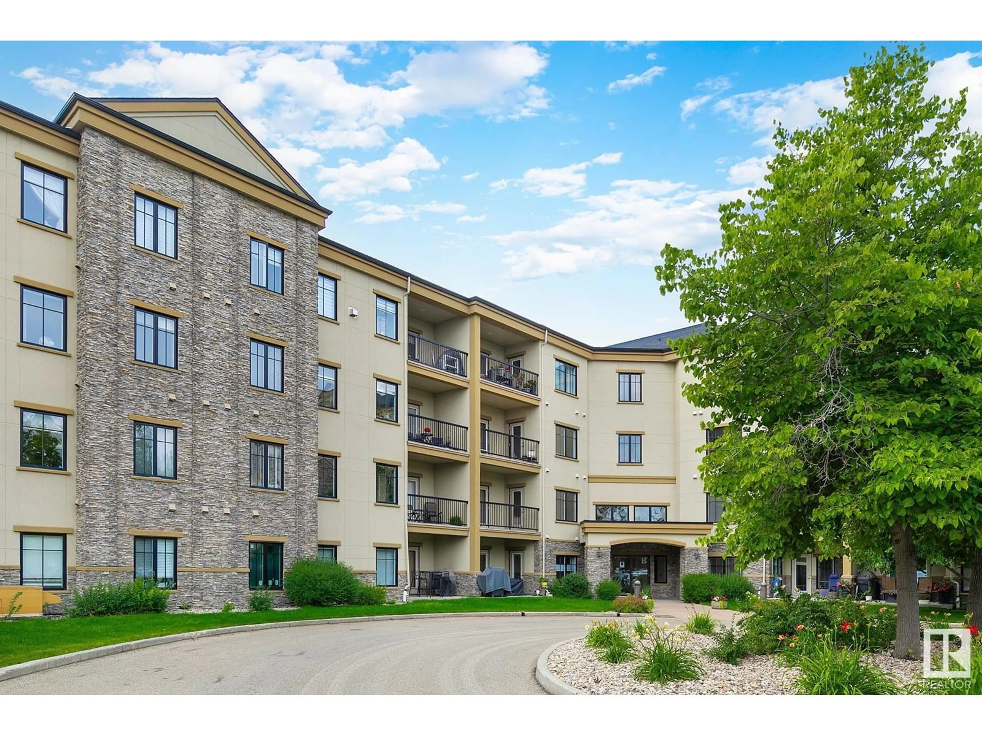 A pic from outside/outdoor area/front of a property/back of a property/a pic from drone, unknown for 160 - 340 MAGRATH RD, Edmonton Alberta T6R3T7