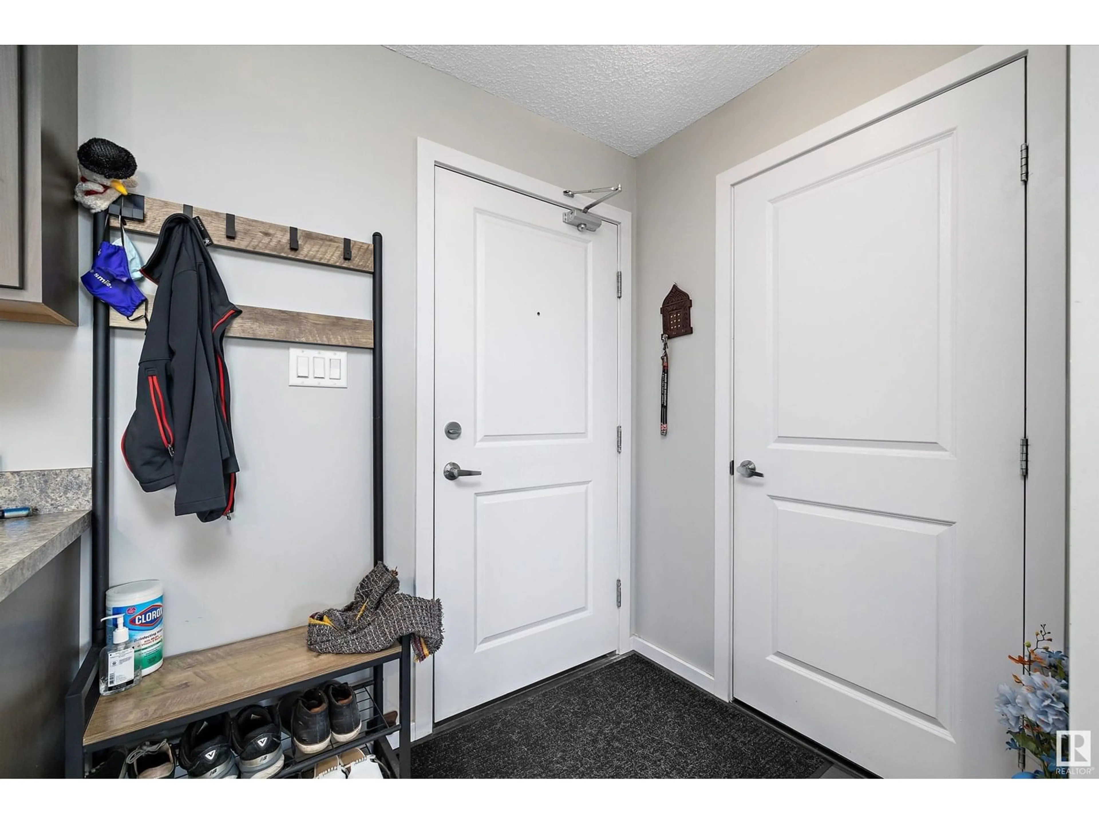 Indoor entryway for 259 - 1196 HYNDMAN RD, Edmonton Alberta T5A0X8