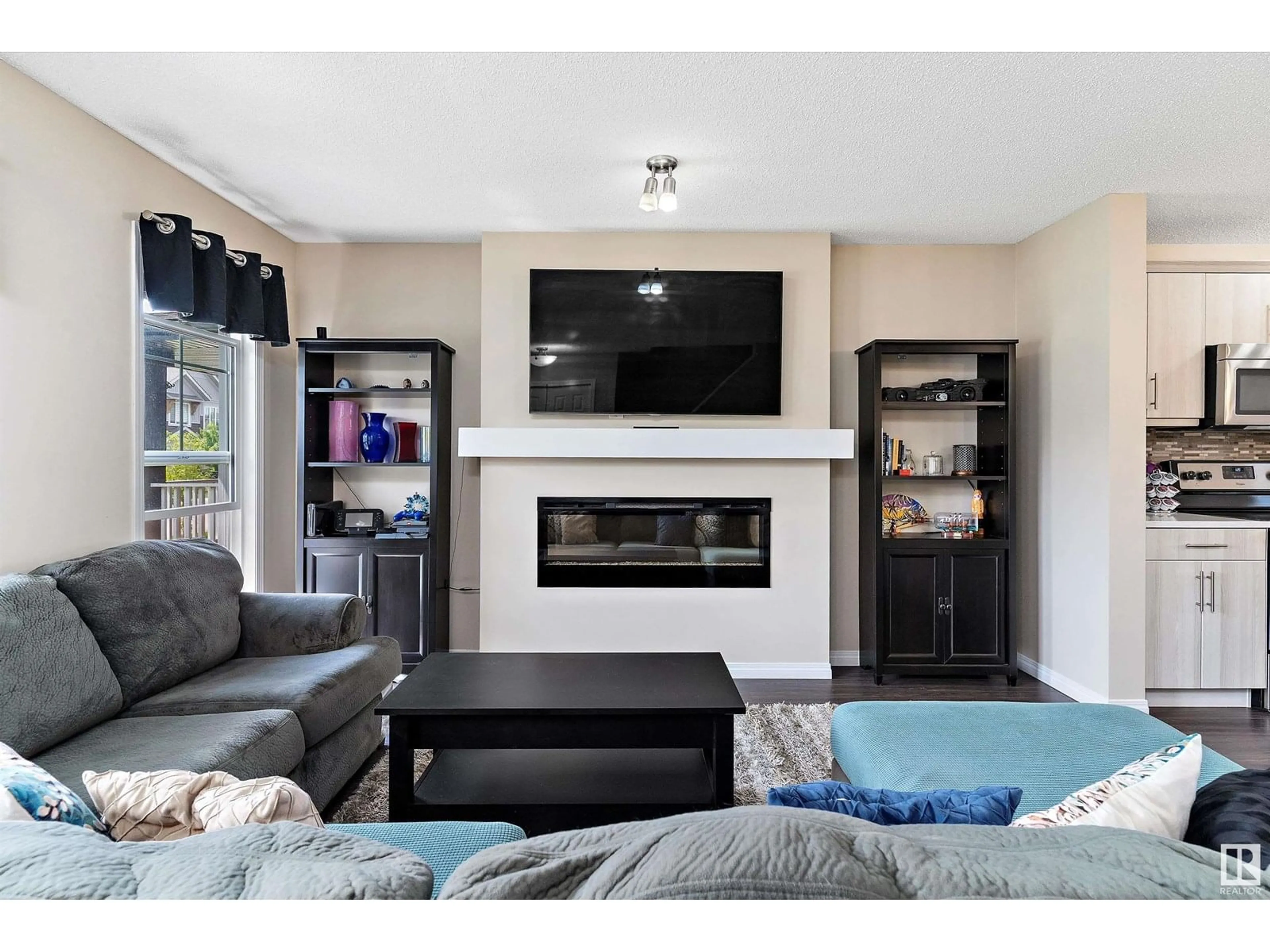 Living room with furniture, unknown for SW SW - 5665 CRABAPPLE WY, Edmonton Alberta T6X1W9