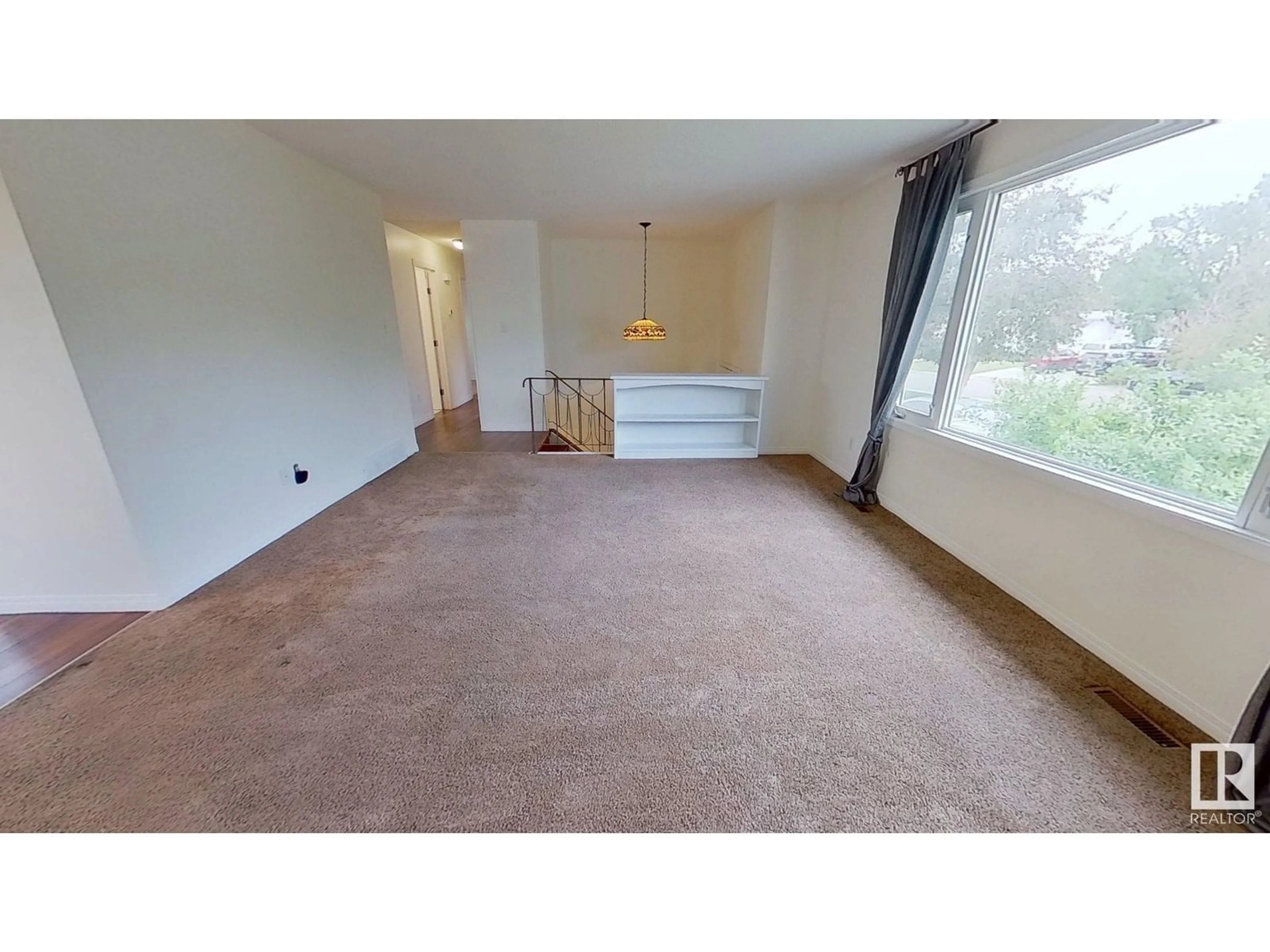 A pic of a room for 3432 81 ST, Edmonton Alberta T6K0G4