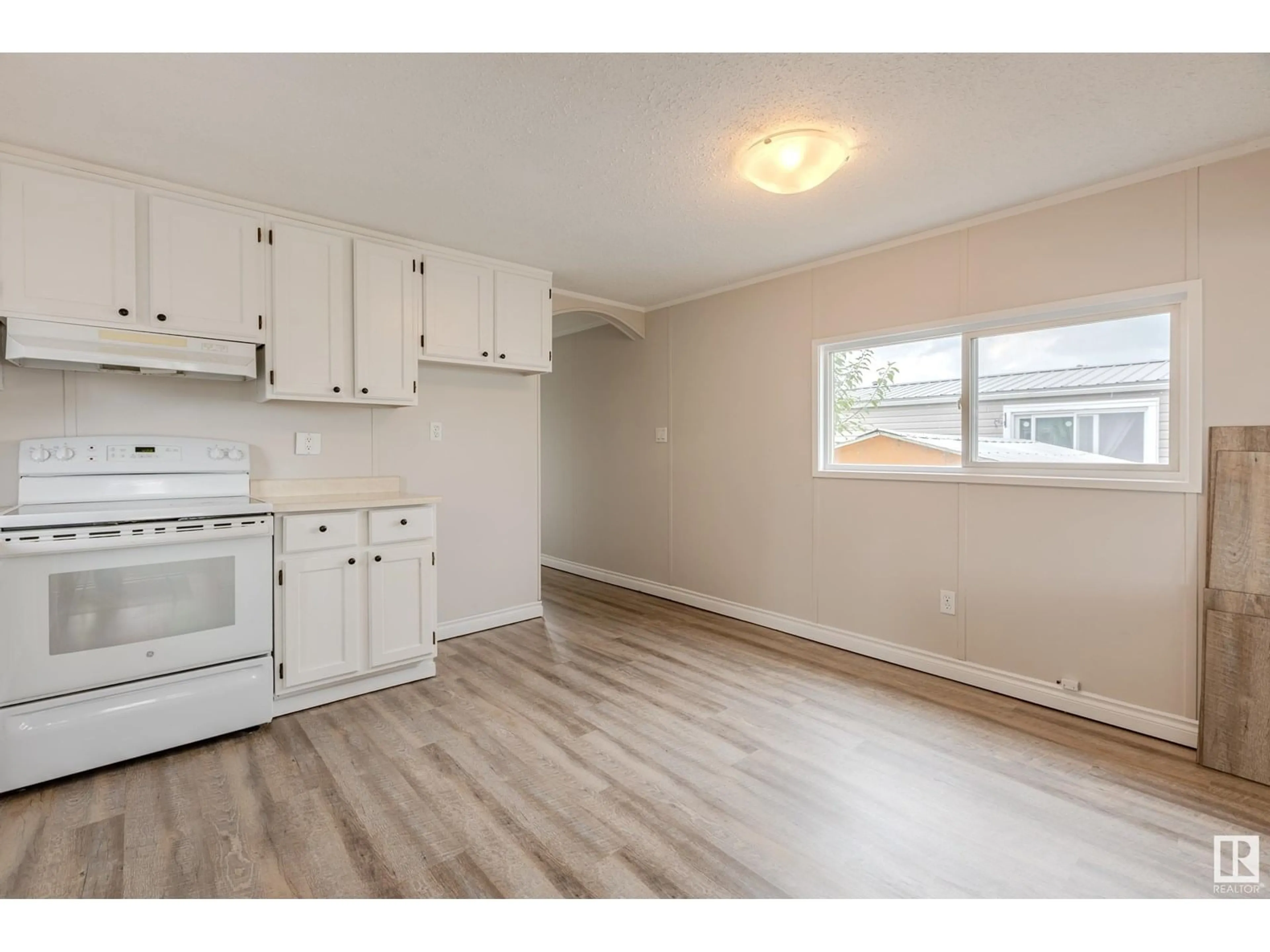Unknown for 52 - 10410 101 A ST, Morinville Alberta T8R1B1