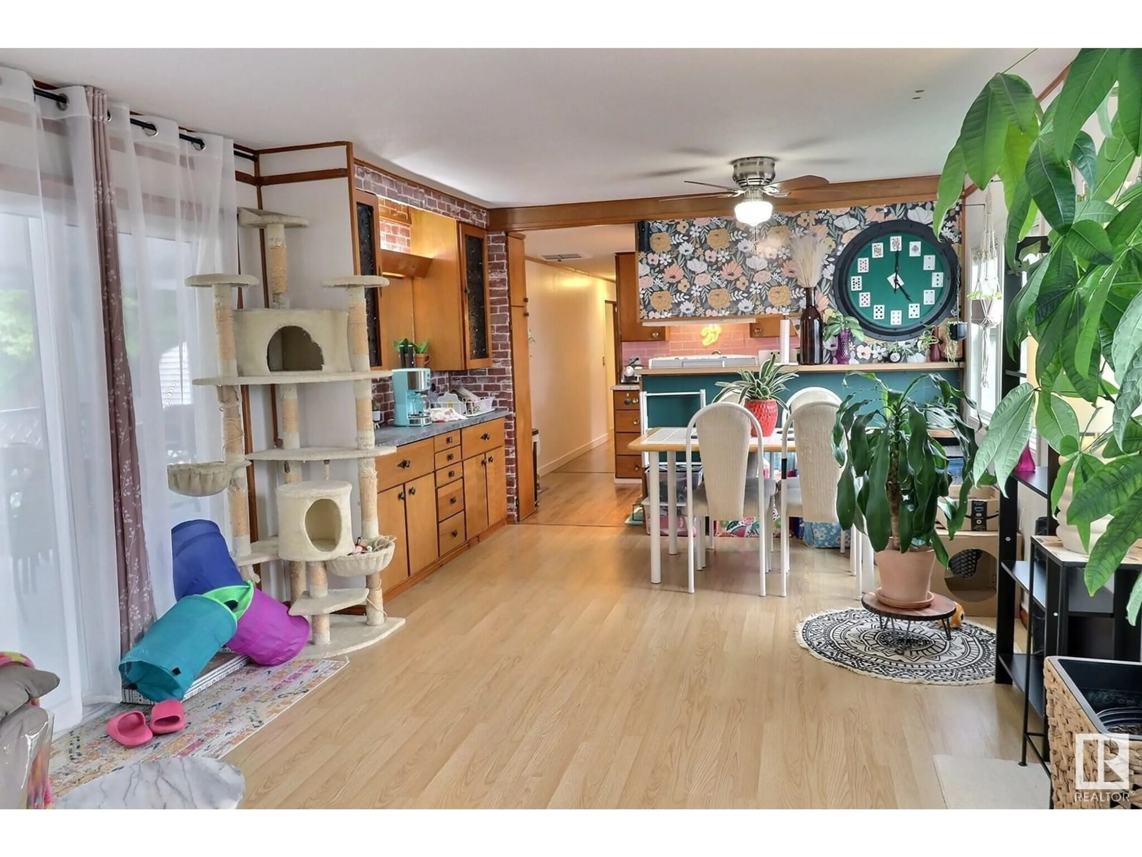 Unknown for 283 EVERGREEN PA, Edmonton Alberta T5Y4M2