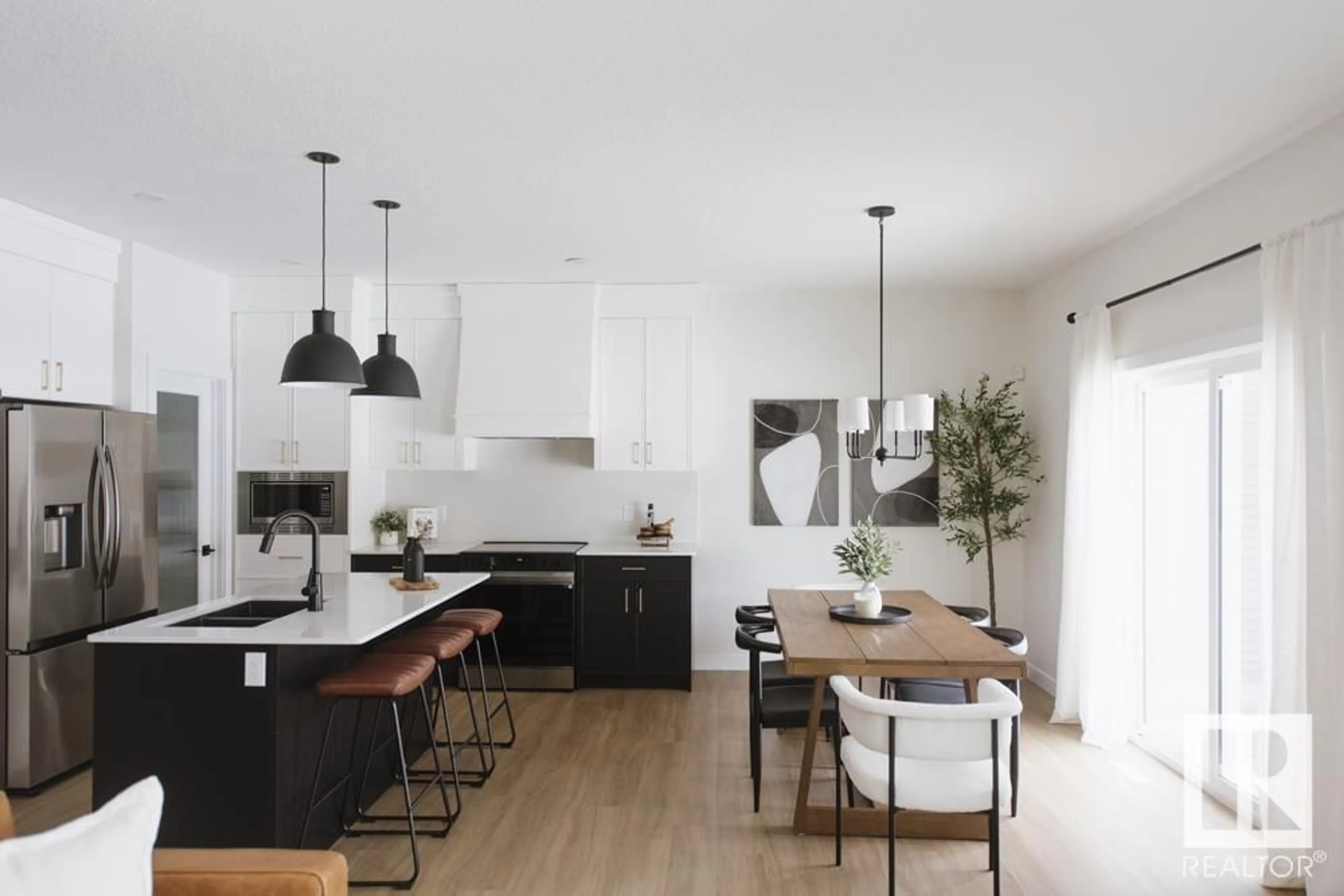 Open concept kitchen, unknown for 6 COULEE CL, Ardrossan Alberta T8E0B9