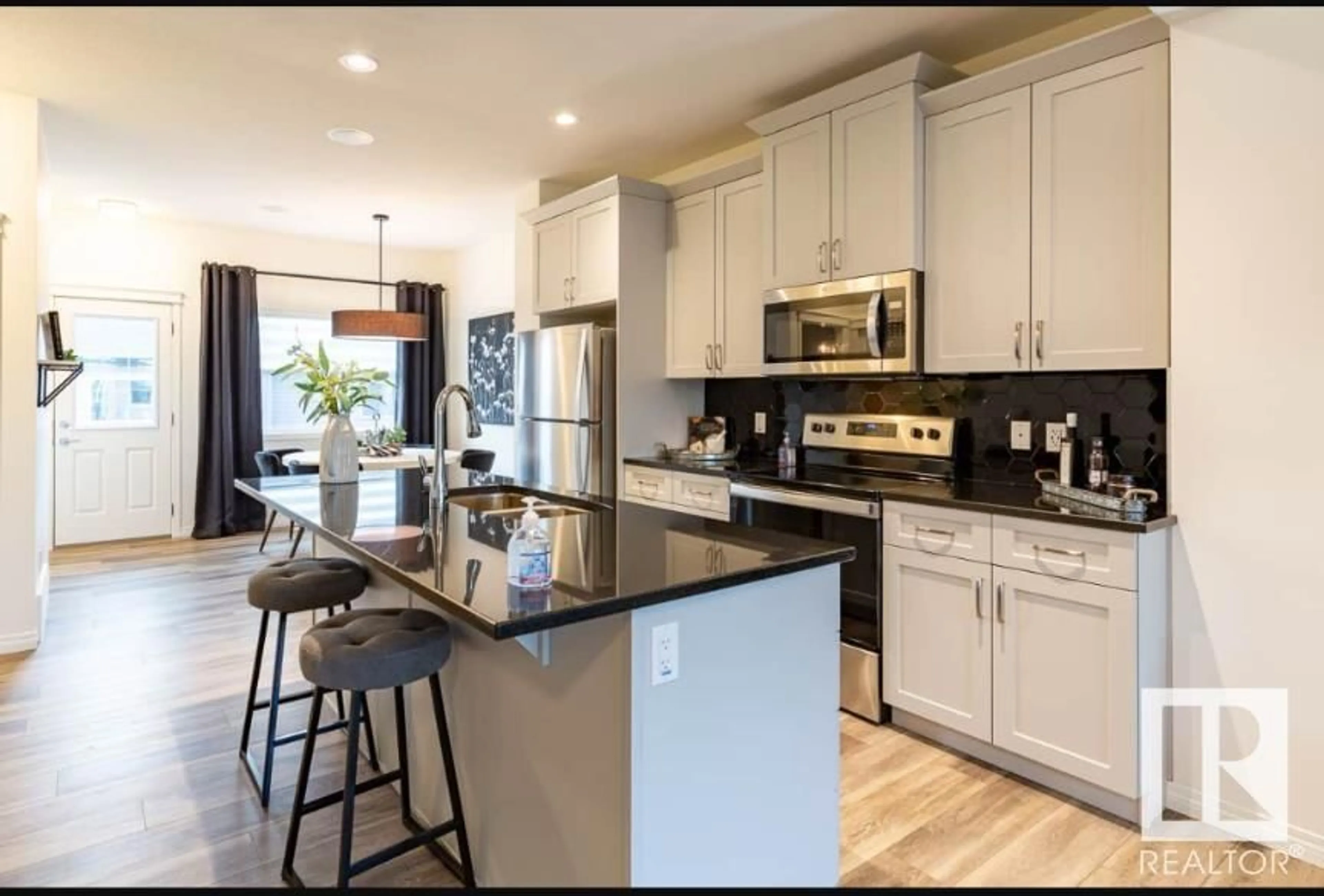Open concept kitchen, unknown for 92 DANSEREAU WY, Beaumont Alberta T4X3E2