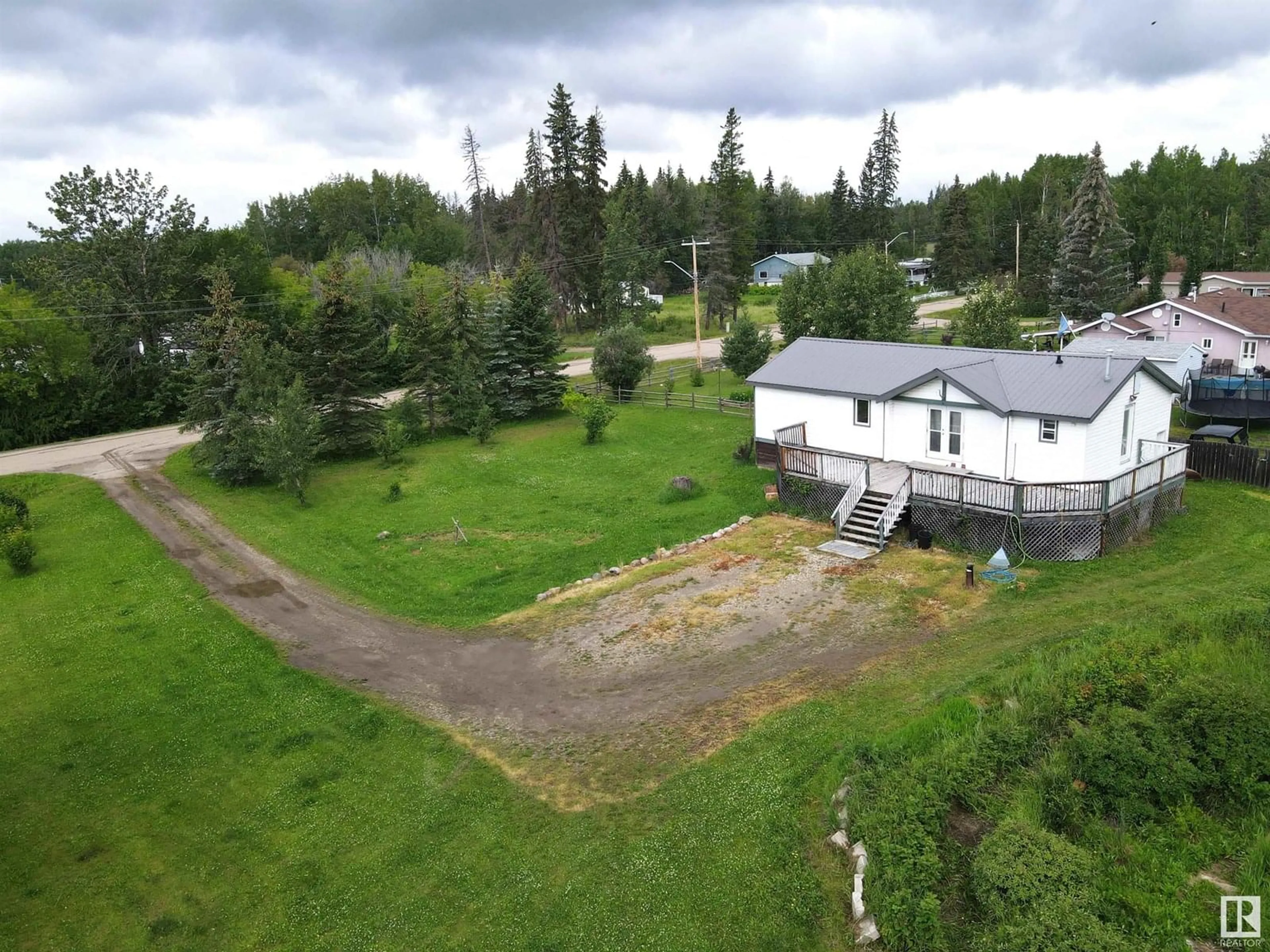 A pic from outside/outdoor area/front of a property/back of a property/a pic from drone, unknown for 4809 50 ST, Violet Grove Alberta T7A2A1