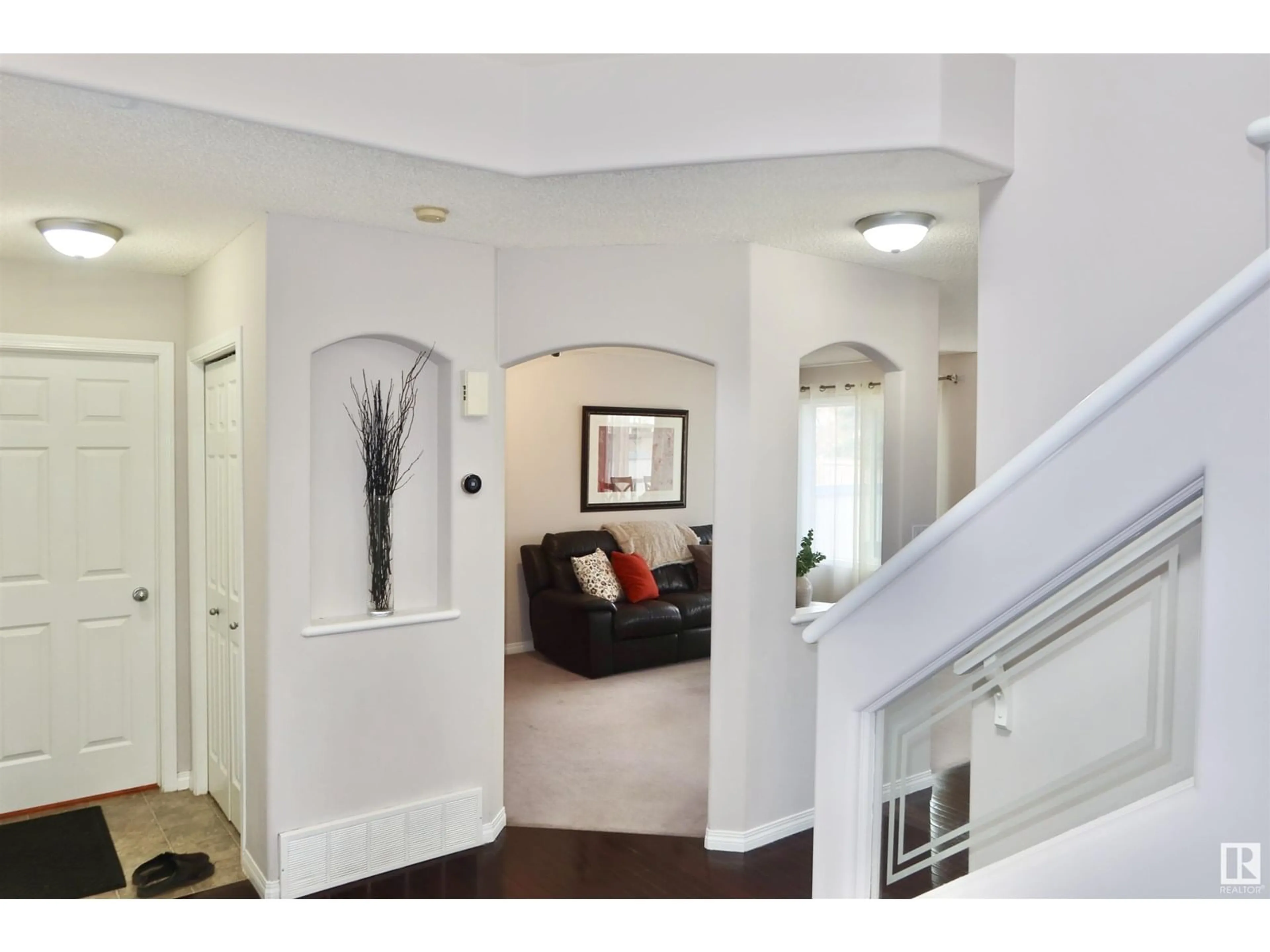 Indoor entryway for 11548 167A AV, Edmonton Alberta T5X6G9