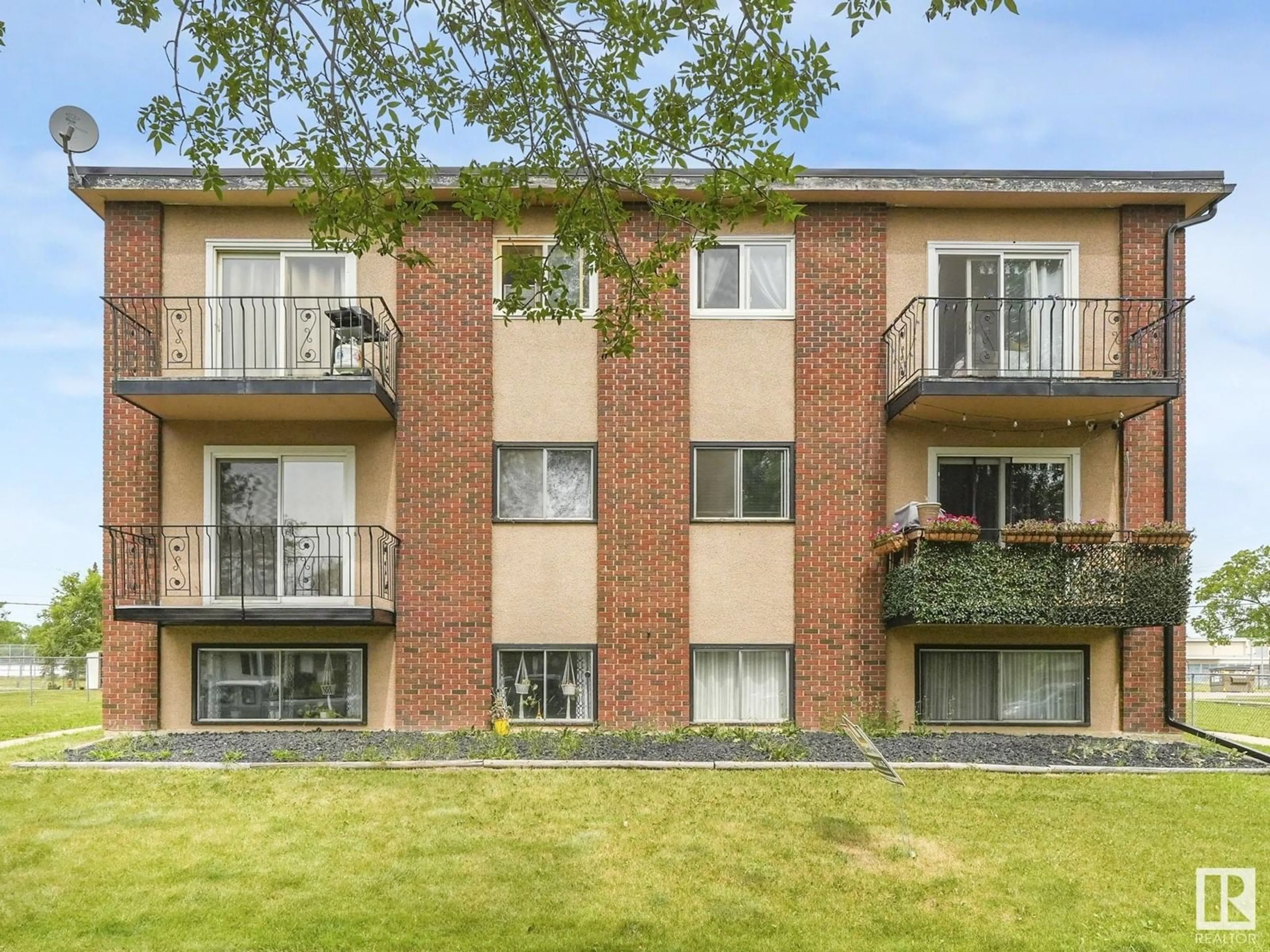 Unknown for #103 - 15930 109 AV, Edmonton Alberta T5P1B7