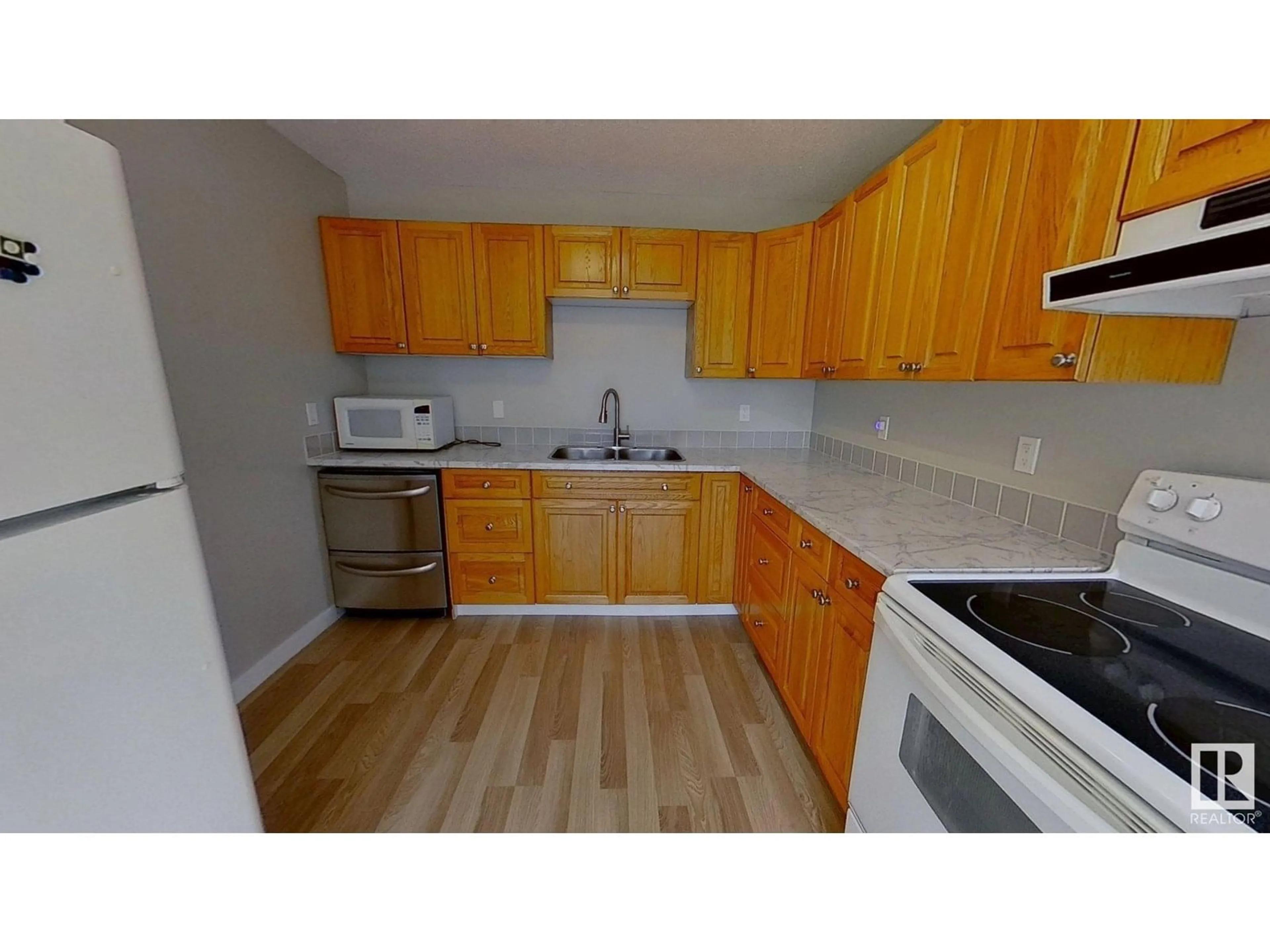 Standard kitchen, unknown for 20 23429 TWP ROAD ROAD, Rural Westlock County Alberta T0G1I0