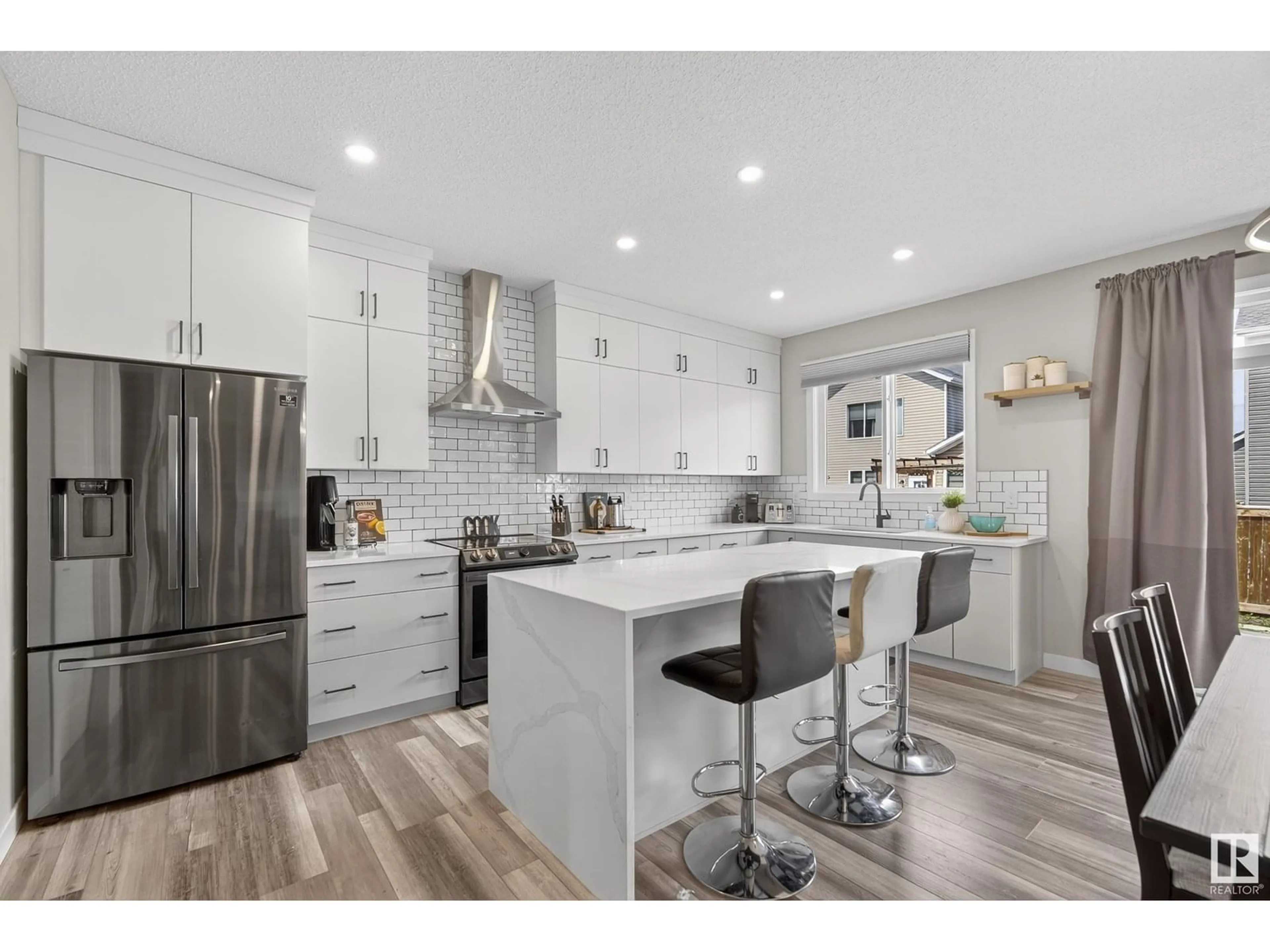 Open concept kitchen, unknown for NW - 20104 15 AV, Edmonton Alberta T6M1L6